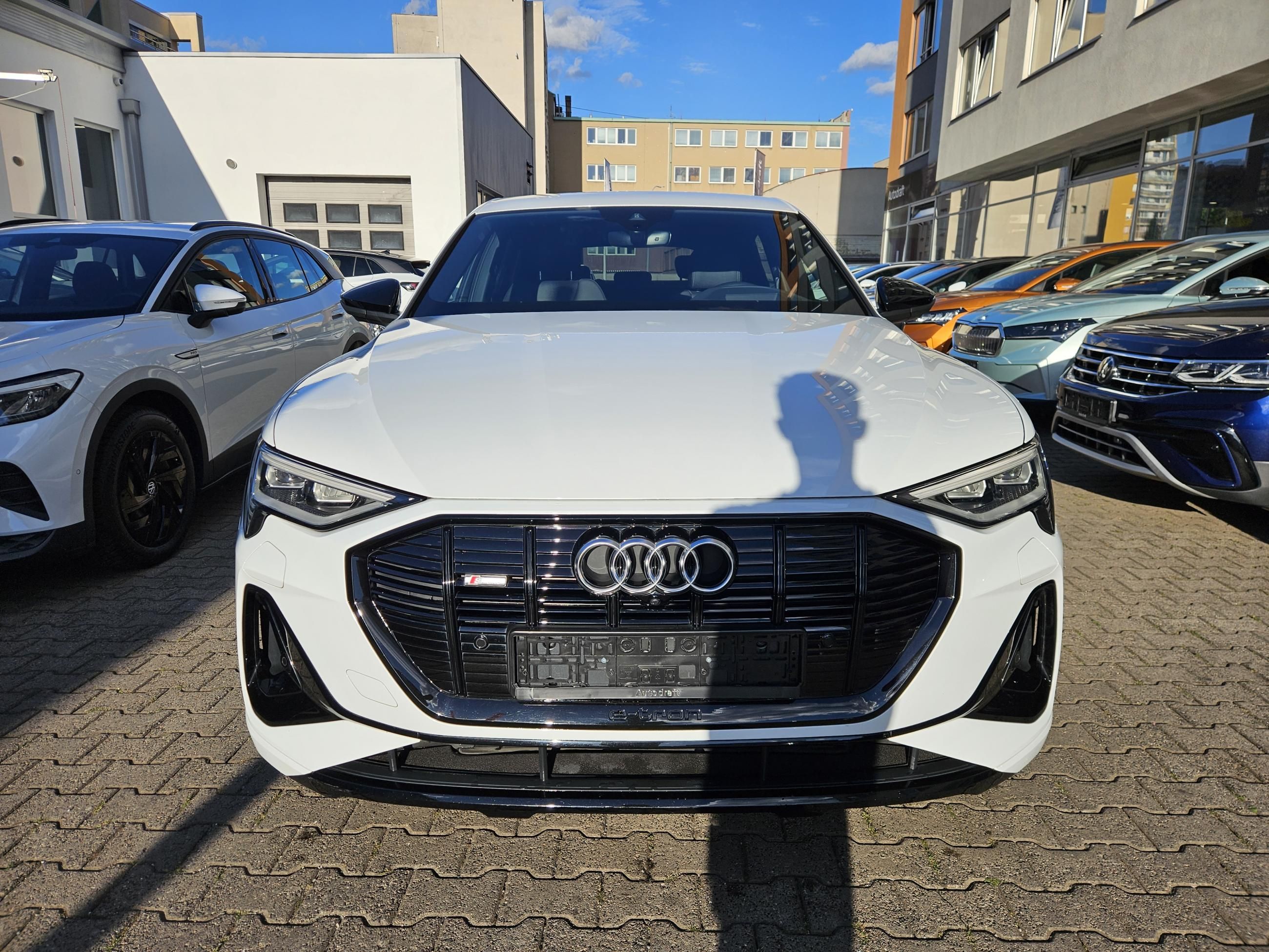 Audi e-tron, Sportback 50 S-line 4x4 Tažné - fotka 2
