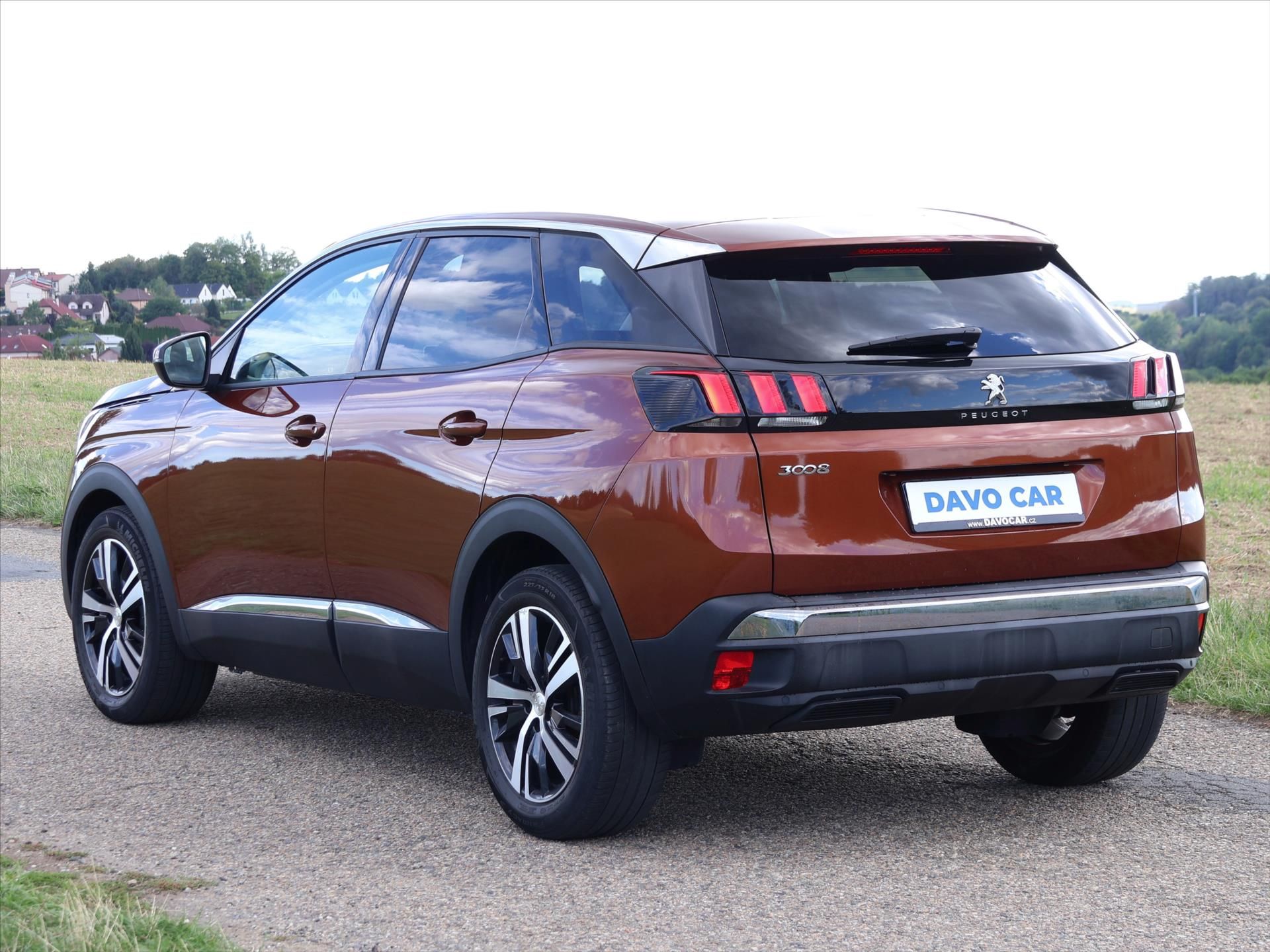 Peugeot 3008, 1,5 Blue HDi 96kW Allure CZ - fotka 5