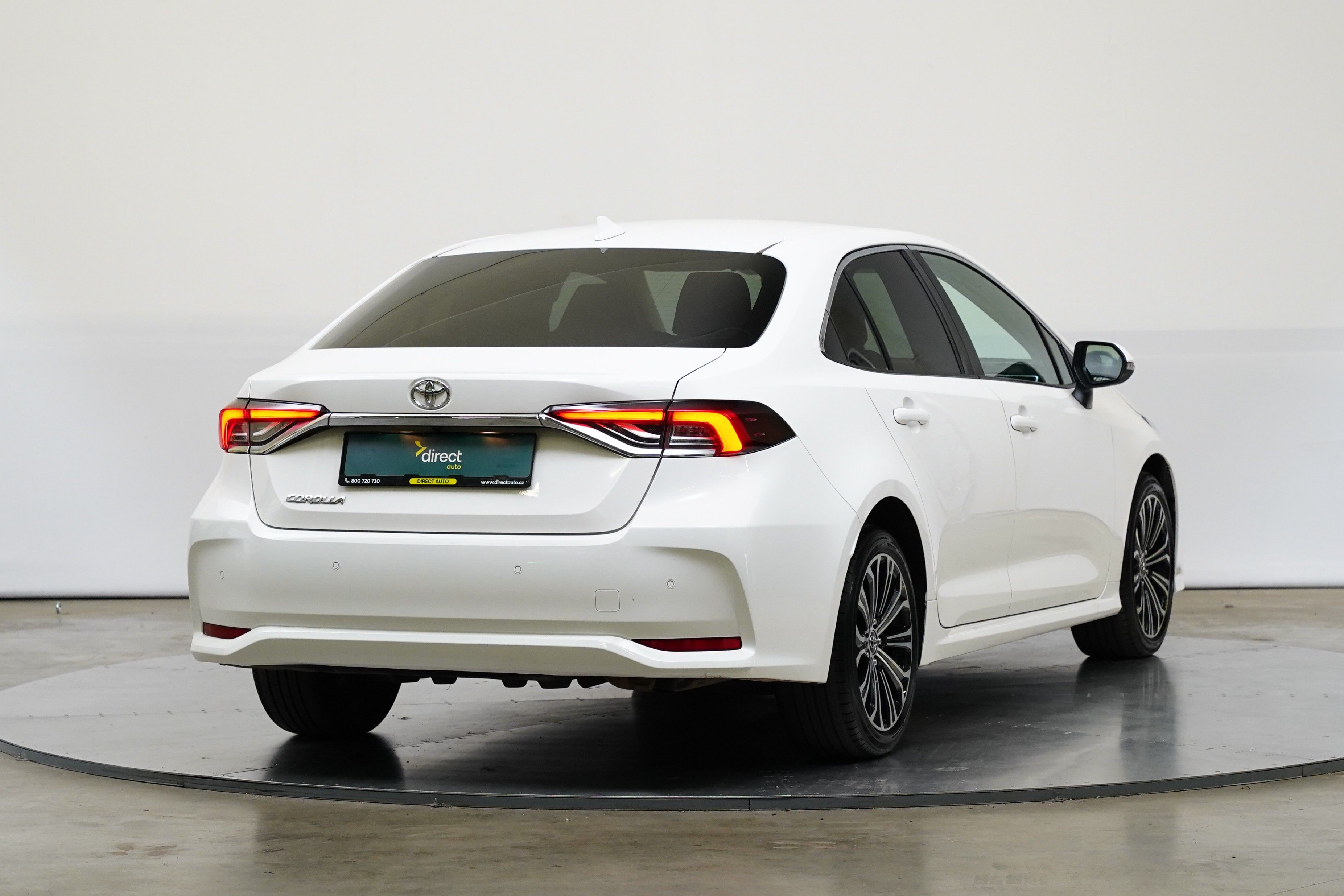 Toyota Corolla, 1.6i 97 kW Valvematic - fotka 2