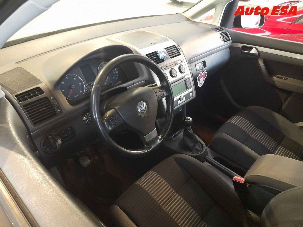 Volkswagen Touran, 2.0 - fotka 3