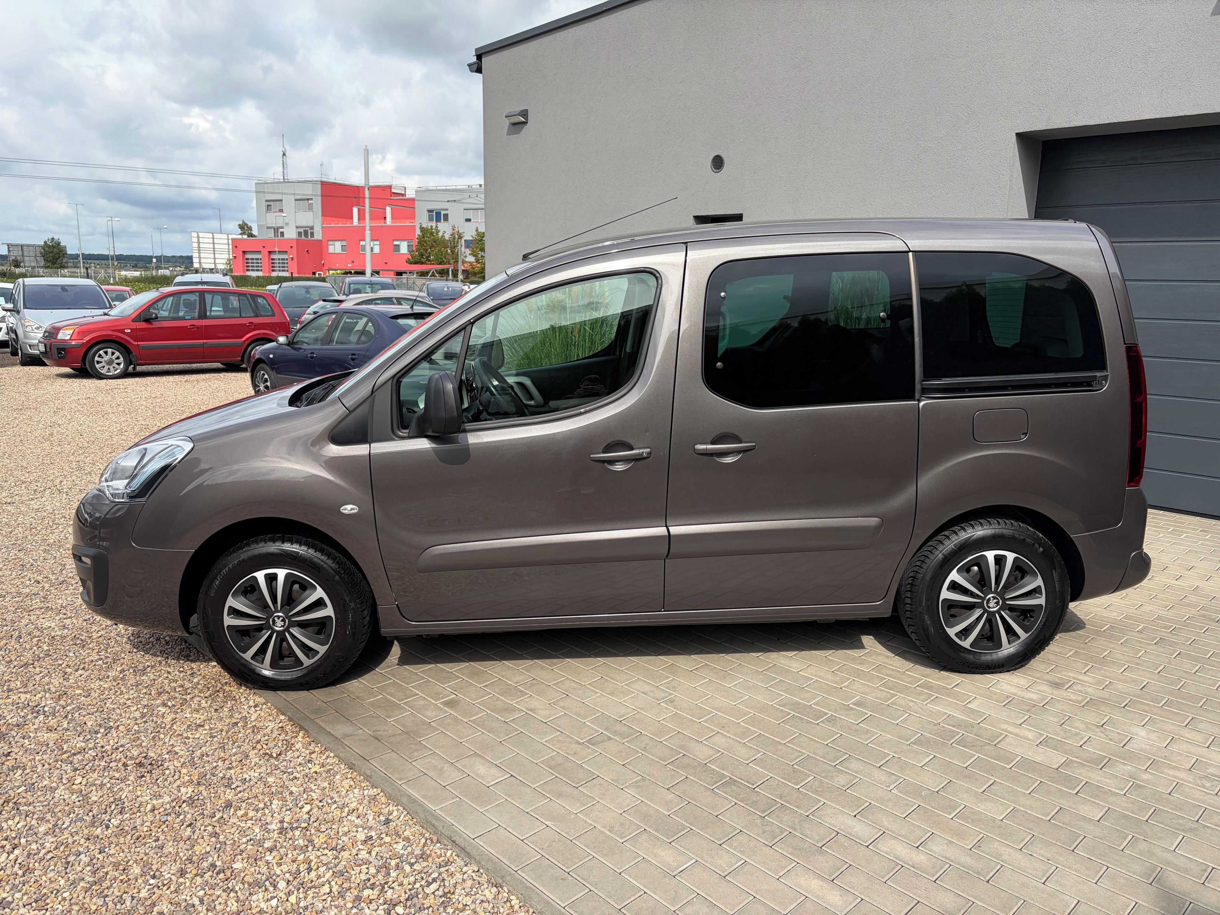 Peugeot Partner, Tepee 1.6i 72kW, Po 1. Majitel - fotka 5