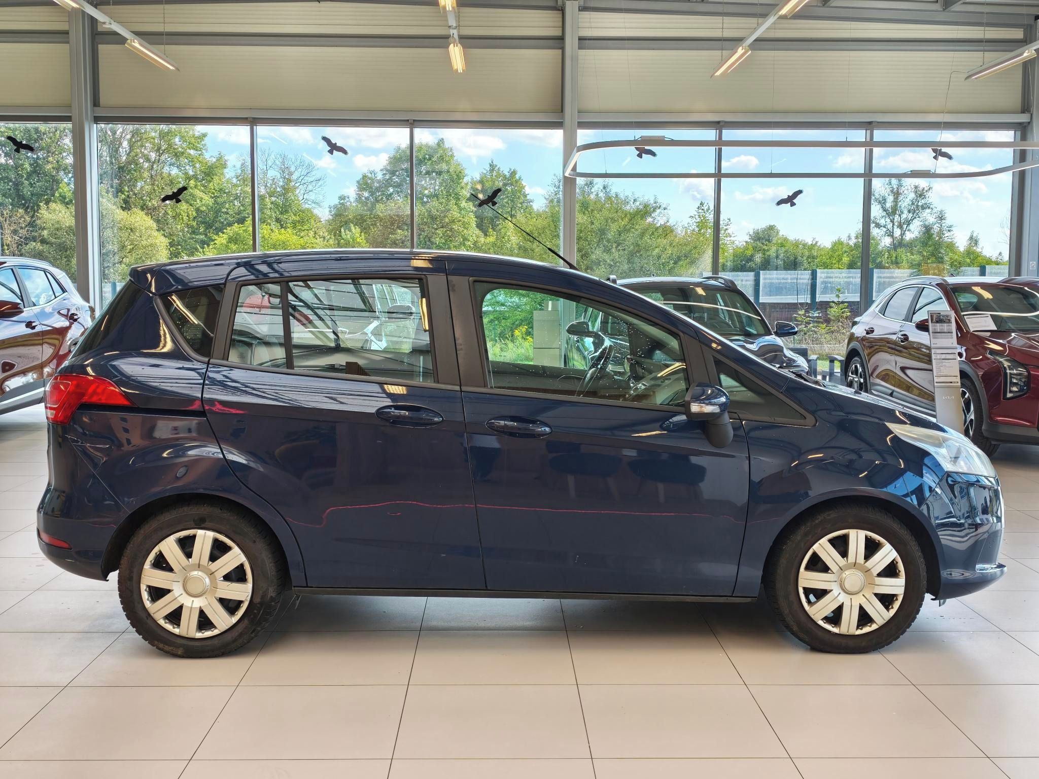 Ford B-MAX, 1,4i 16V 66kW Trend - fotka 4