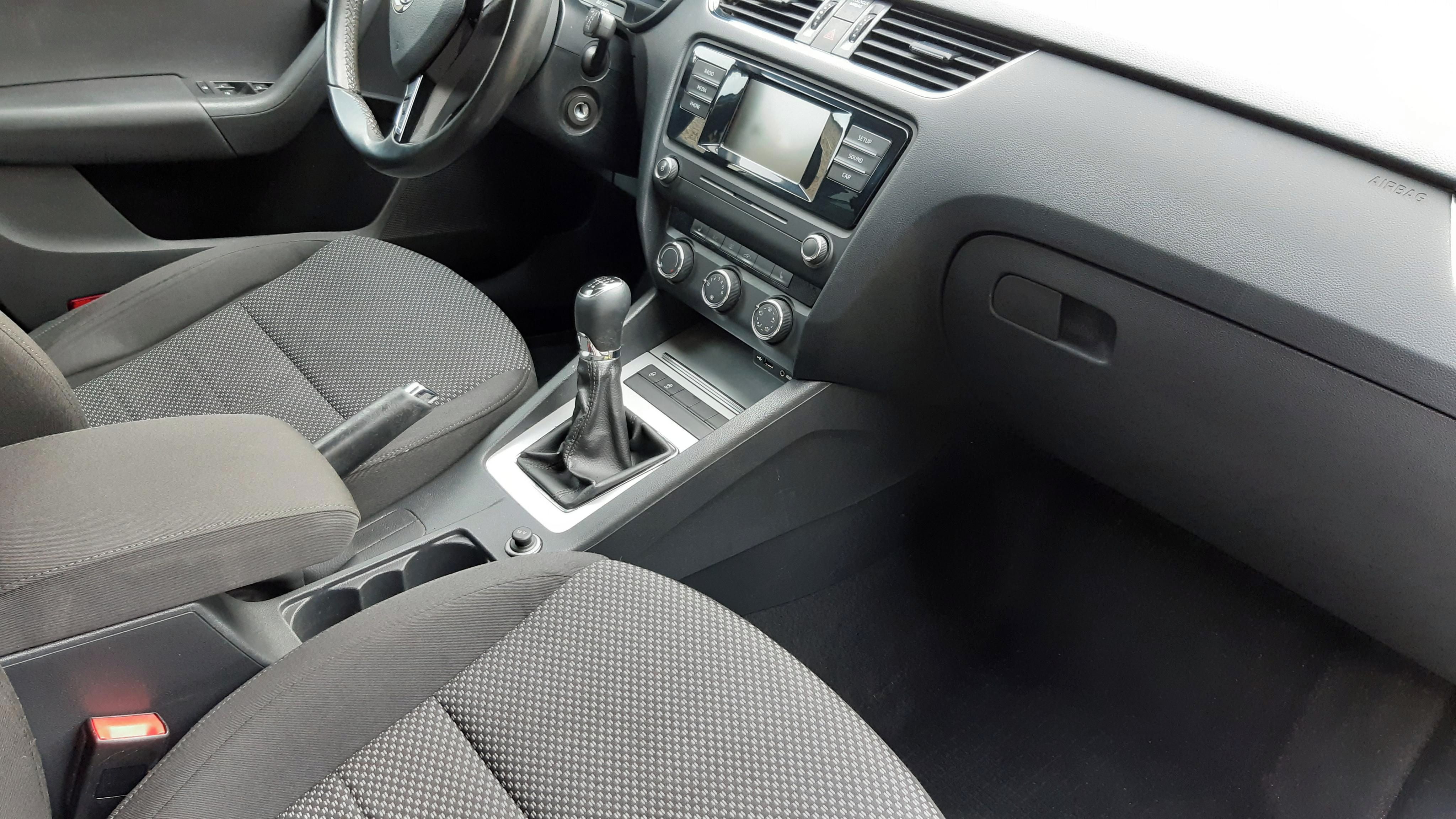 Škoda Octavia, 1.6 TDI - fotka 4