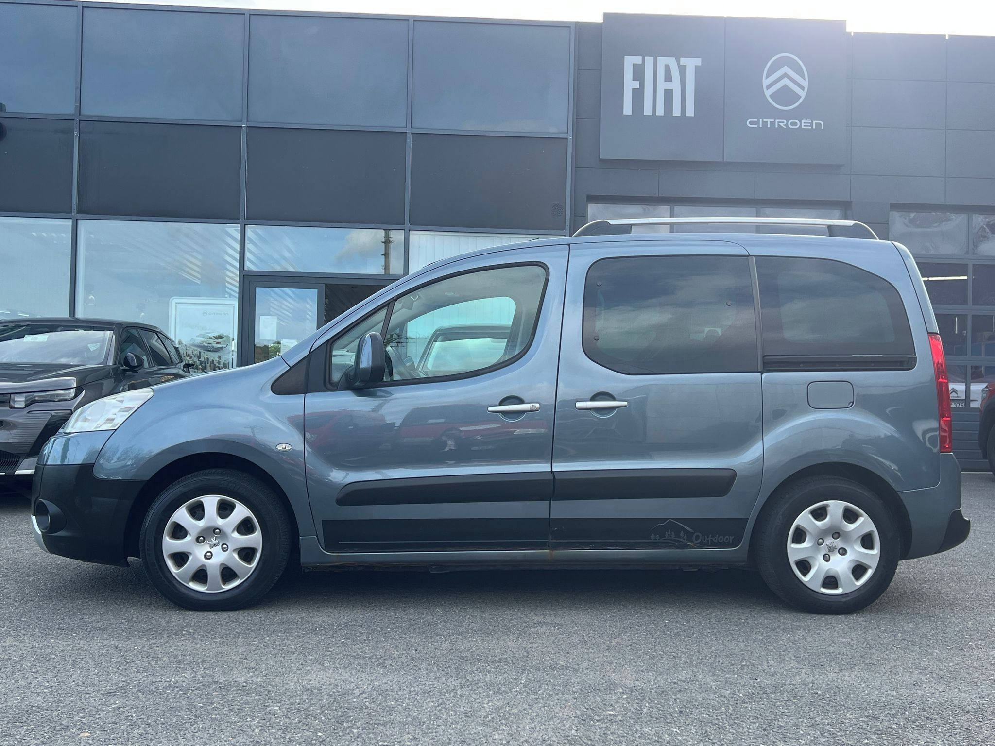 Peugeot Partner Tepee, 1.6 HDI 82kW OUTDOOR - fotka 3