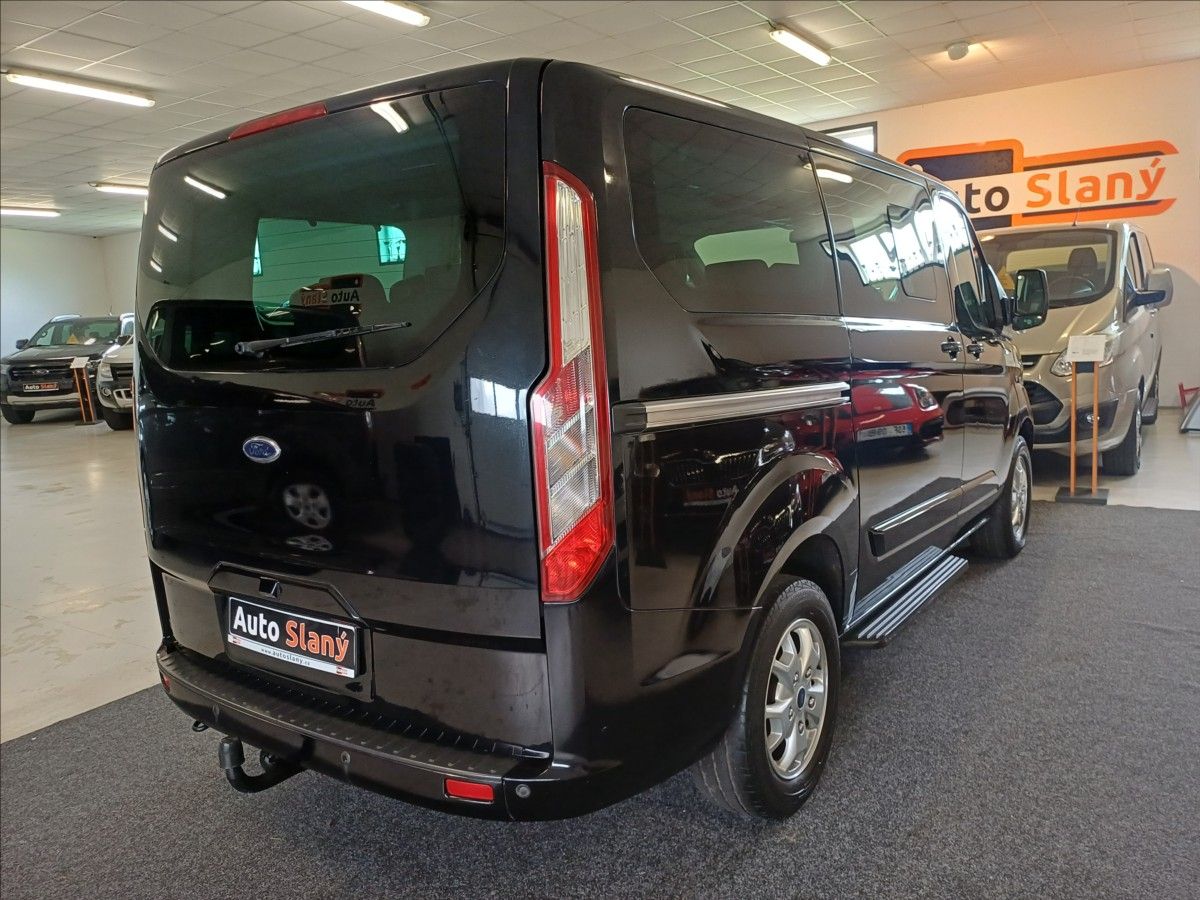 Ford Tourneo Custom, 2,2 Titanium 114kW,po servisu - fotka 6