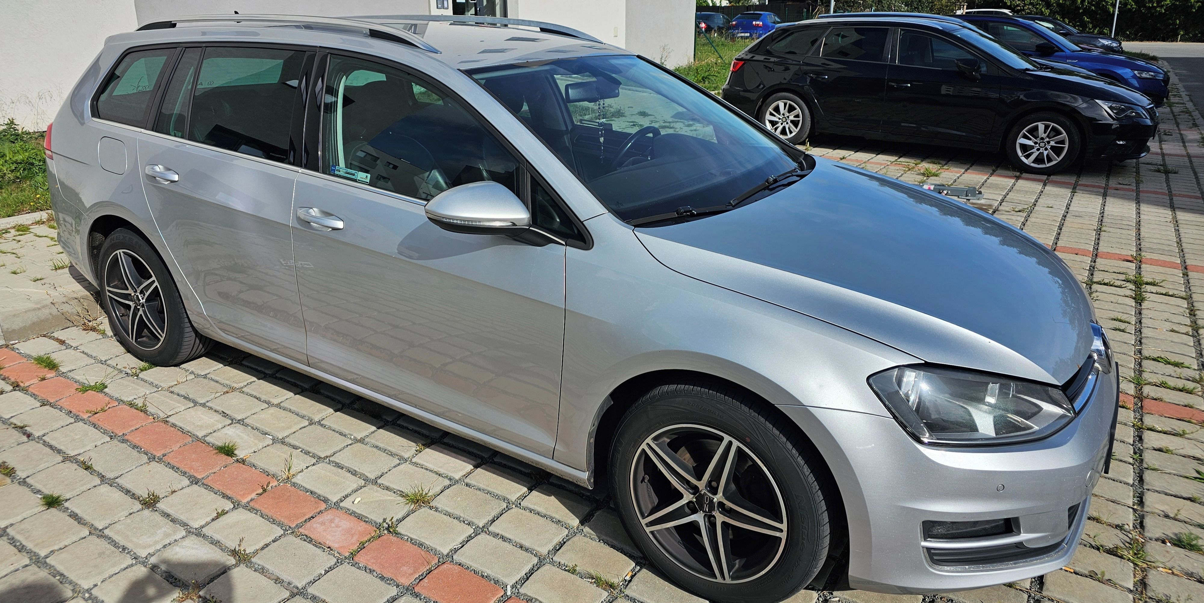Volkswagen Golf, 1.6 TDI 81KW - fotka 3