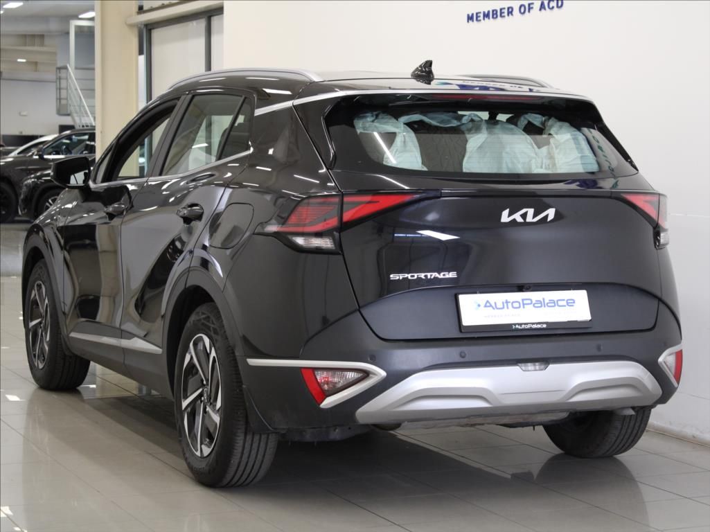 Kia Sportage, 1,6 T-GDi 117kW 4x4 1.maj.ČR - fotka 3