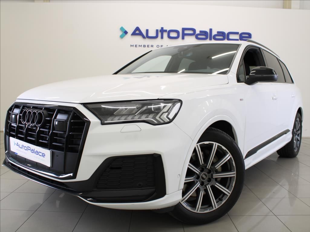 Audi Q7, 3,0 50TDi S-Line 7-míst B&O ČR