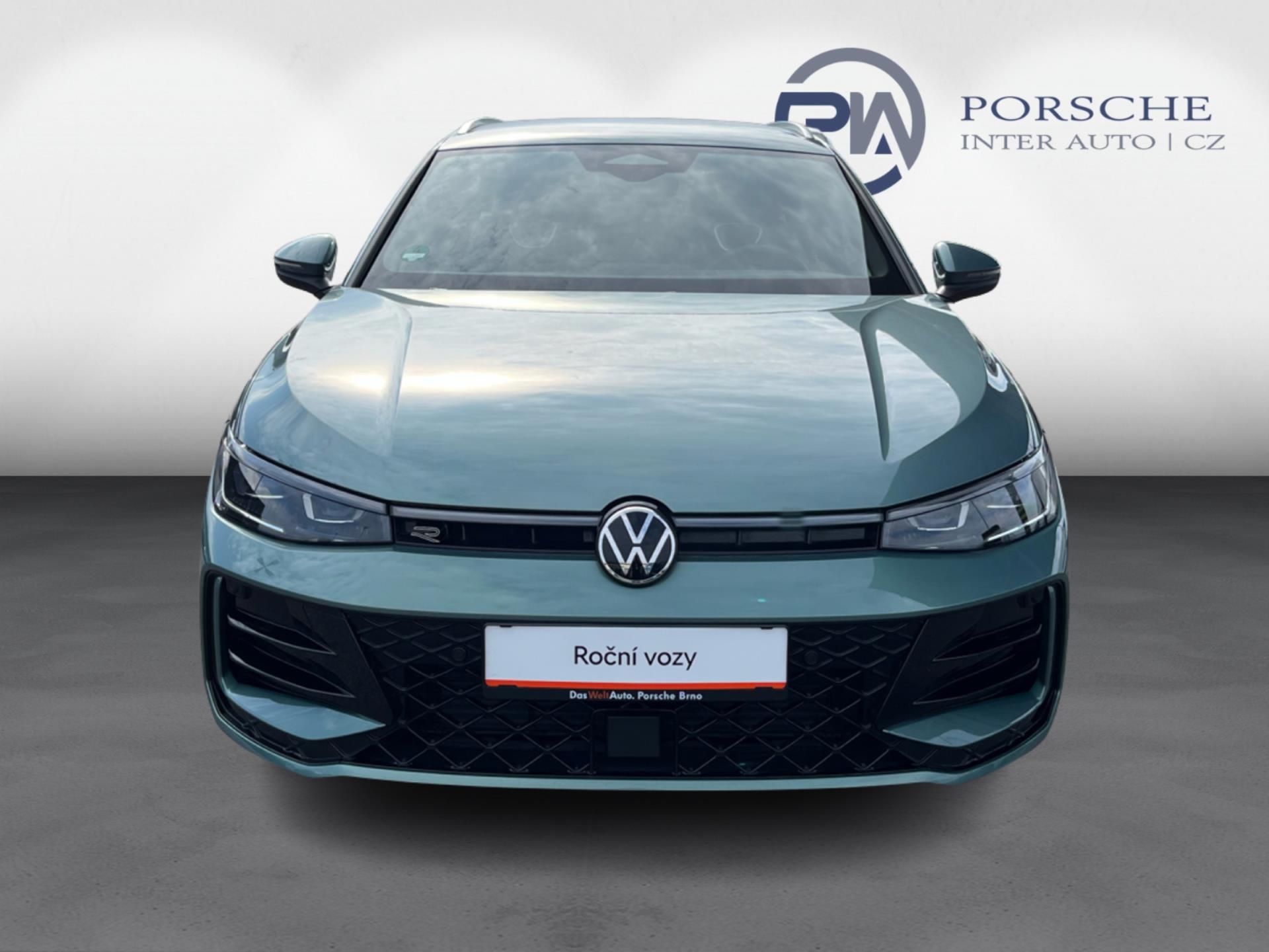 Volkswagen Passat, Passat R-Line 2,0 TDI 110 kW - fotka 3