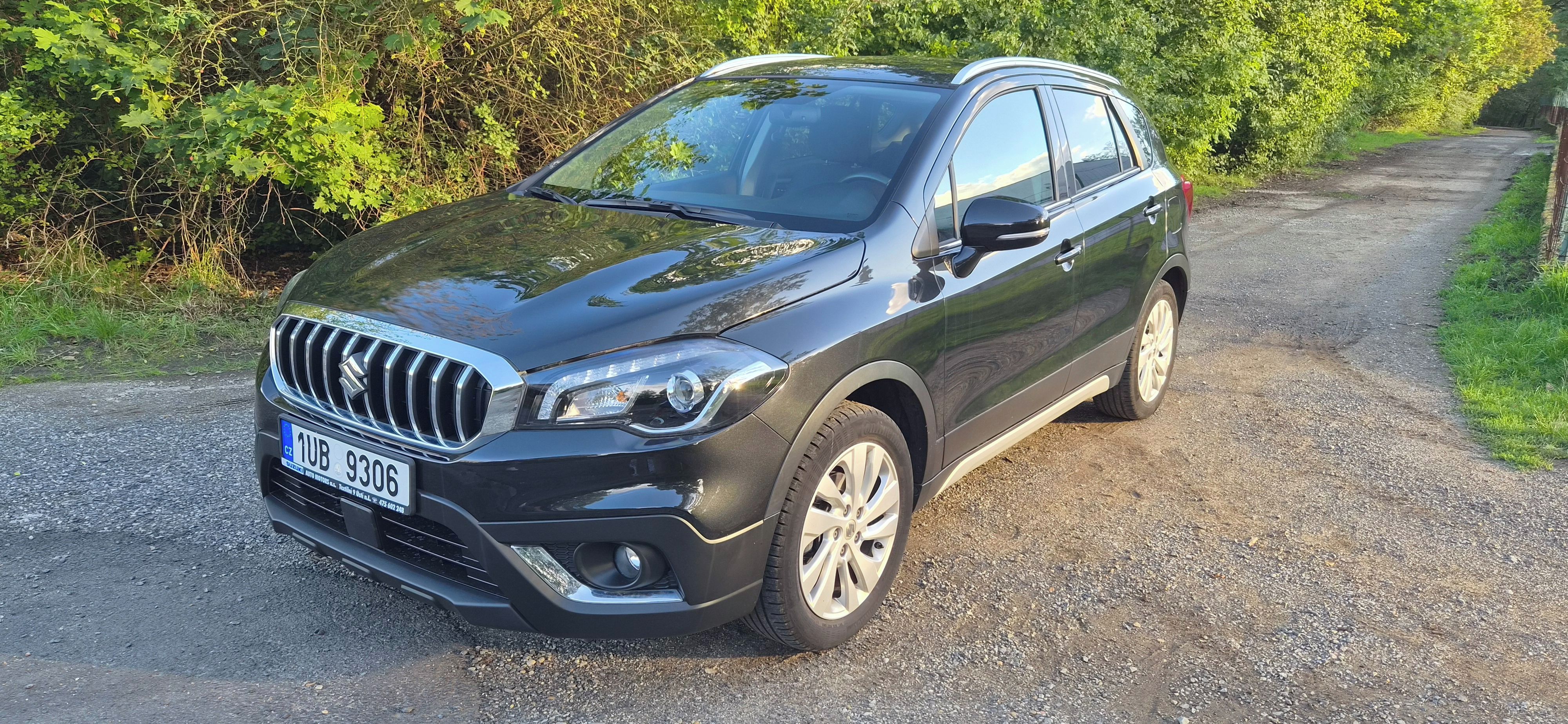 Suzuki SX4, Suzuki S- Cross 4x4 1,4 benzín - fotka 4