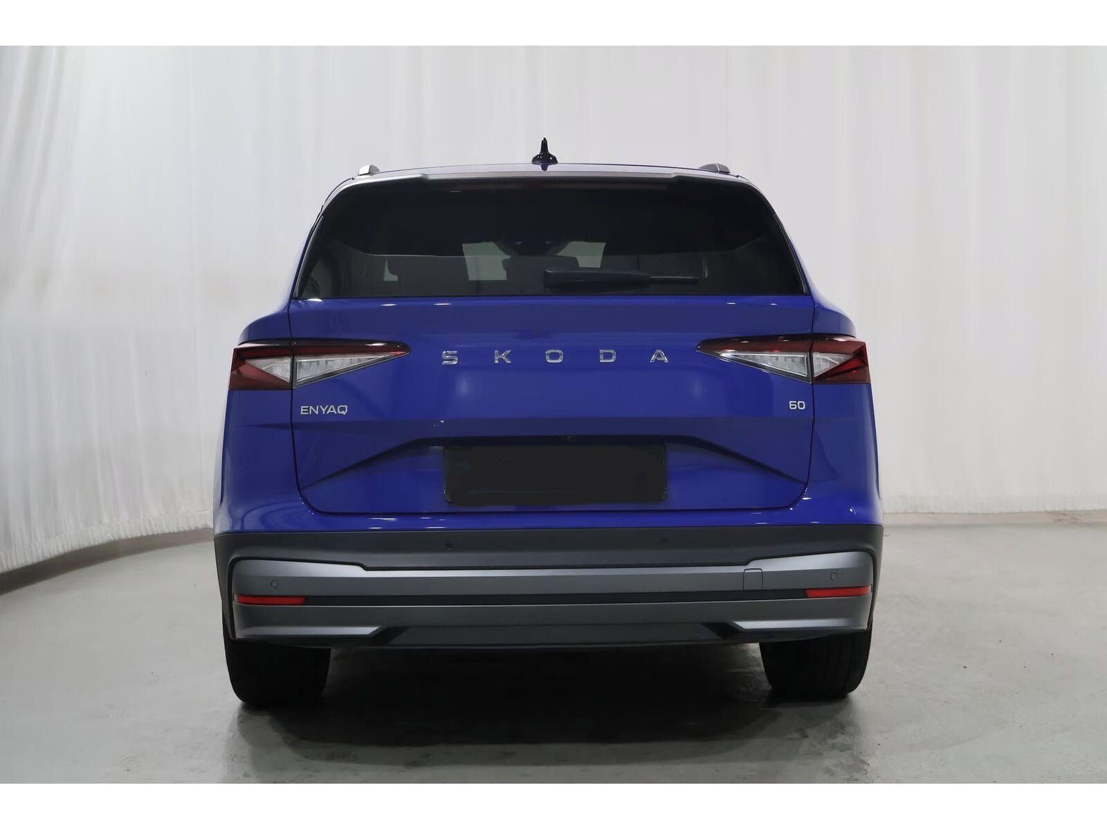 Škoda Enyaq, 60 Suite*Kůže*360° kamera*Navi - fotka 4