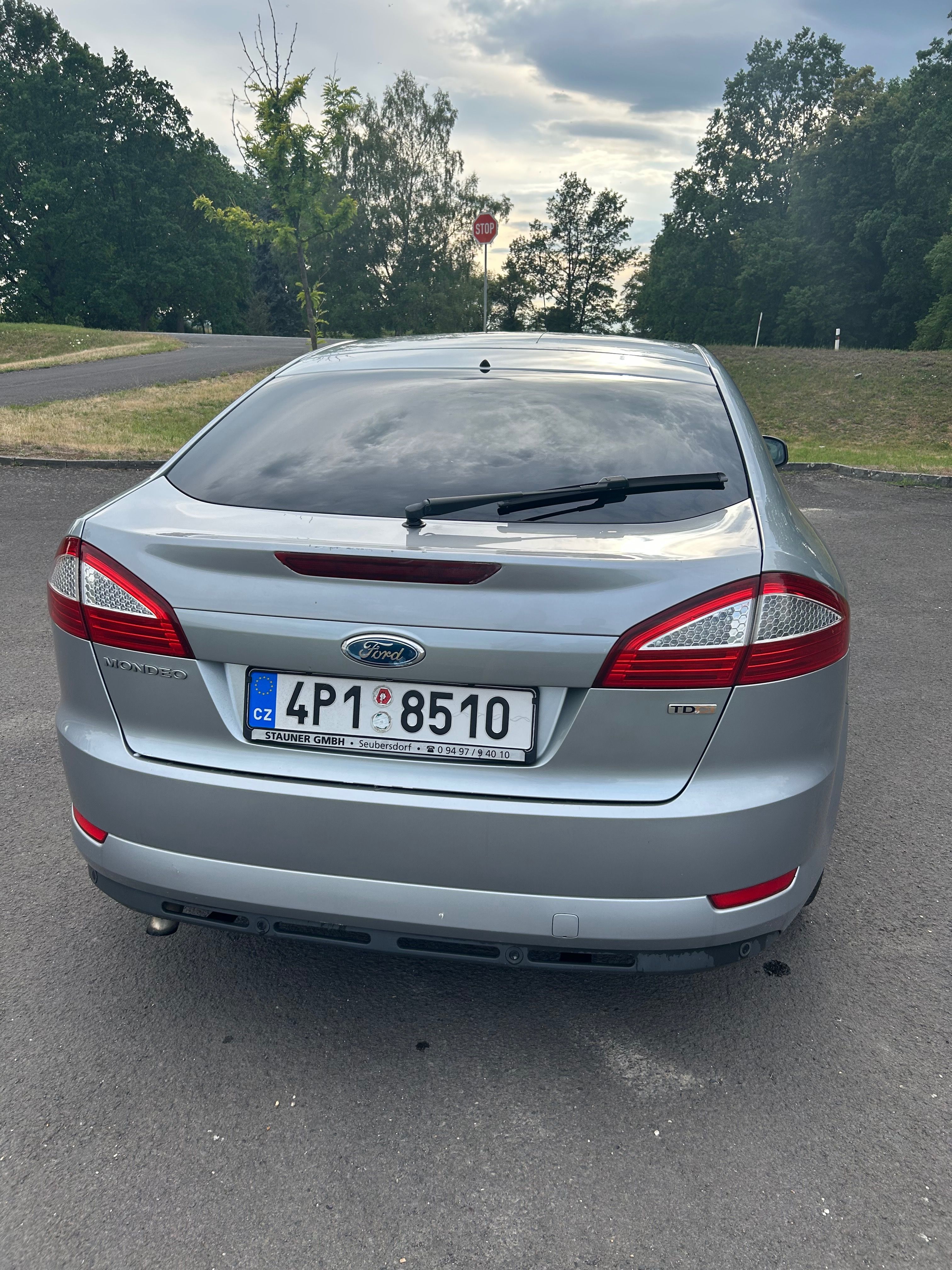 Ford Mondeo, Osobní automobil - fotka 6