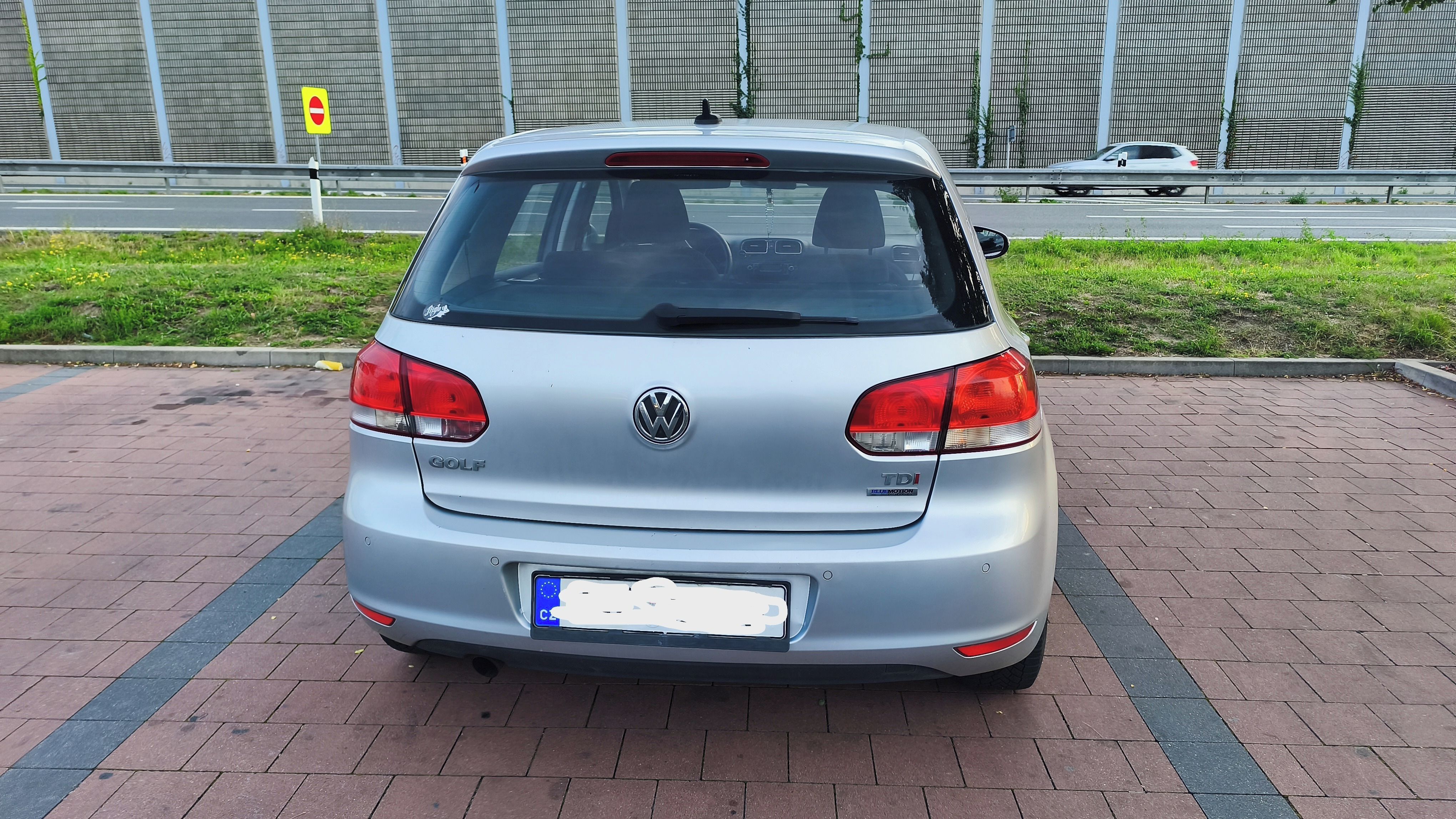 Volkswagen Golf, 1.6.TDI - fotka 5
