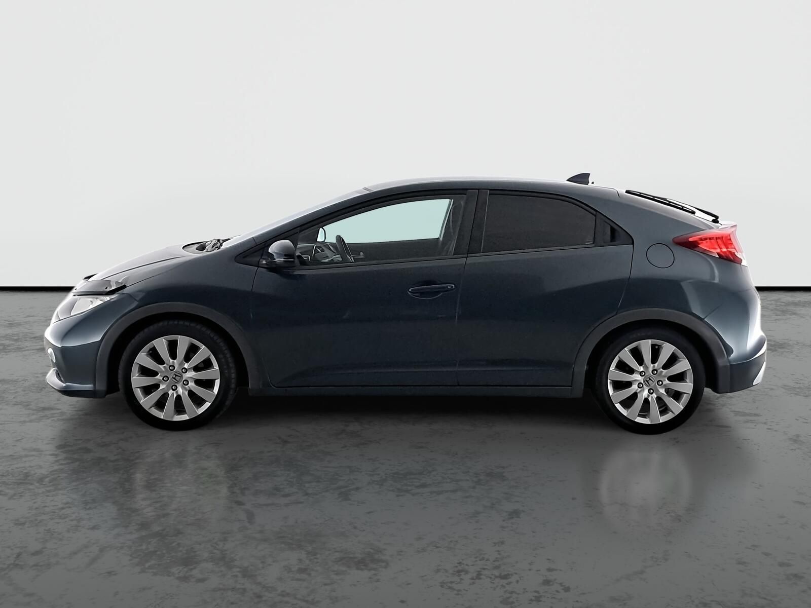 Honda Civic, 1.8 i-VTEC, Serv.kniha - fotka 3