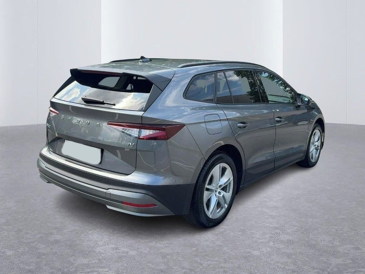 Škoda Enyaq iV, 50 Loft DSG*Kamera*Navi*Led* - fotka 2