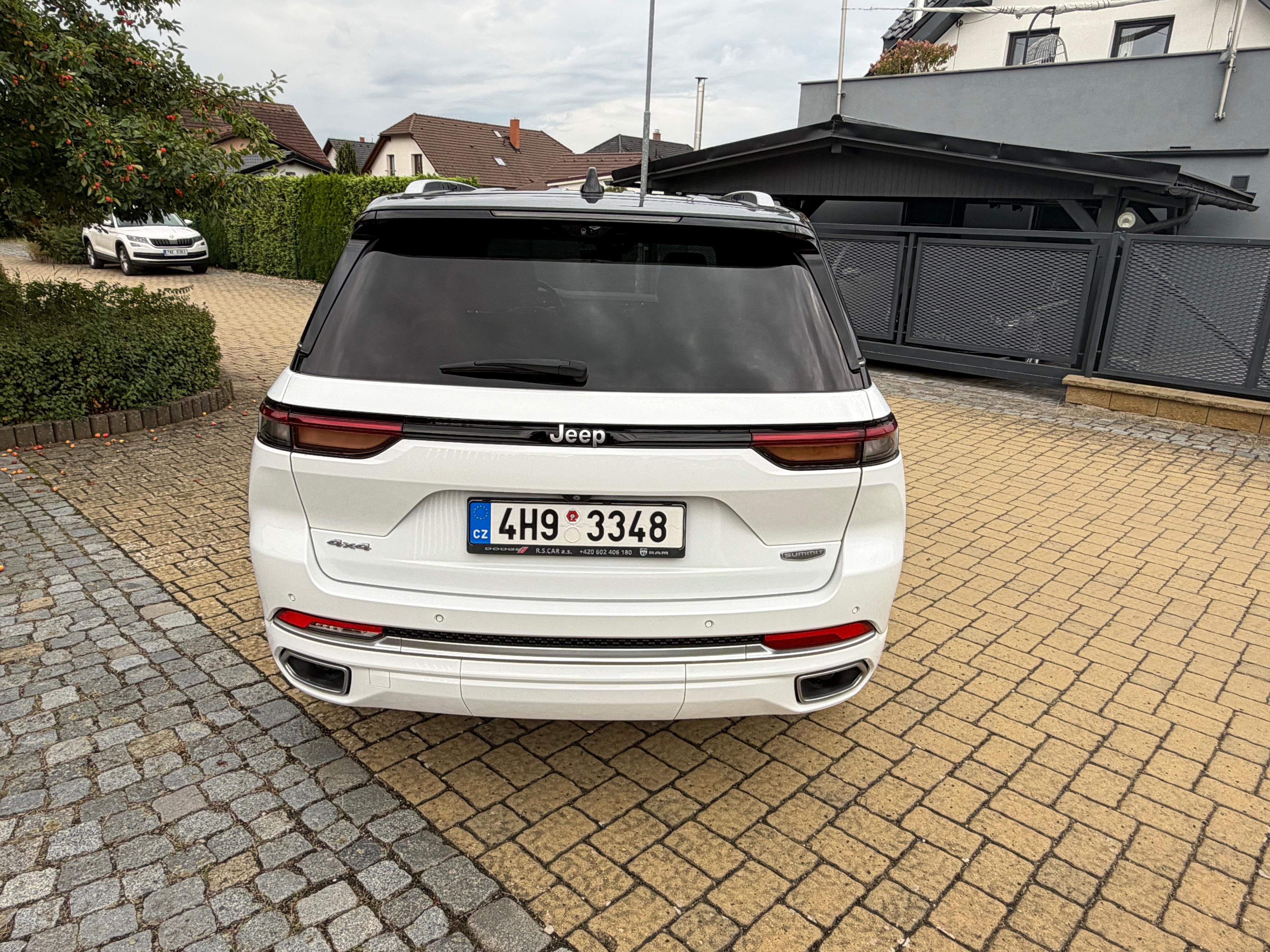 Jeep Grand Cherokee, 5.7 V8 HEMI SUMMIT RESERVE - fotka 6
