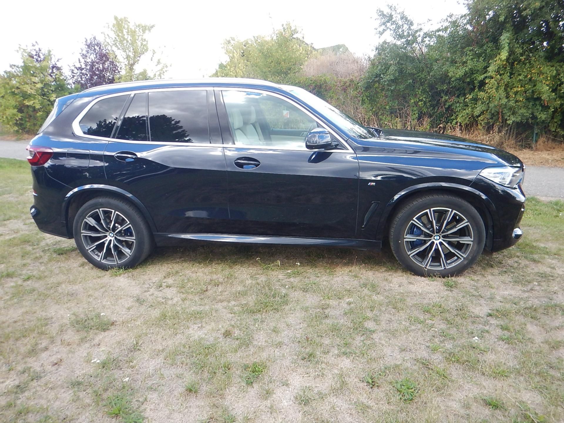 BMW X5, xDrive45e, ČR, 1. MAJ. - fotka 5