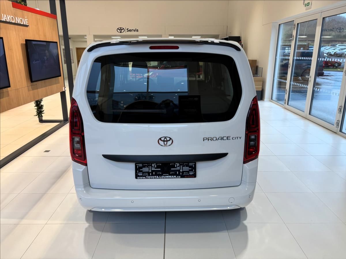 Toyota Proace City Verso, 1,5  SWB 1.5D MT Business - fotka 5