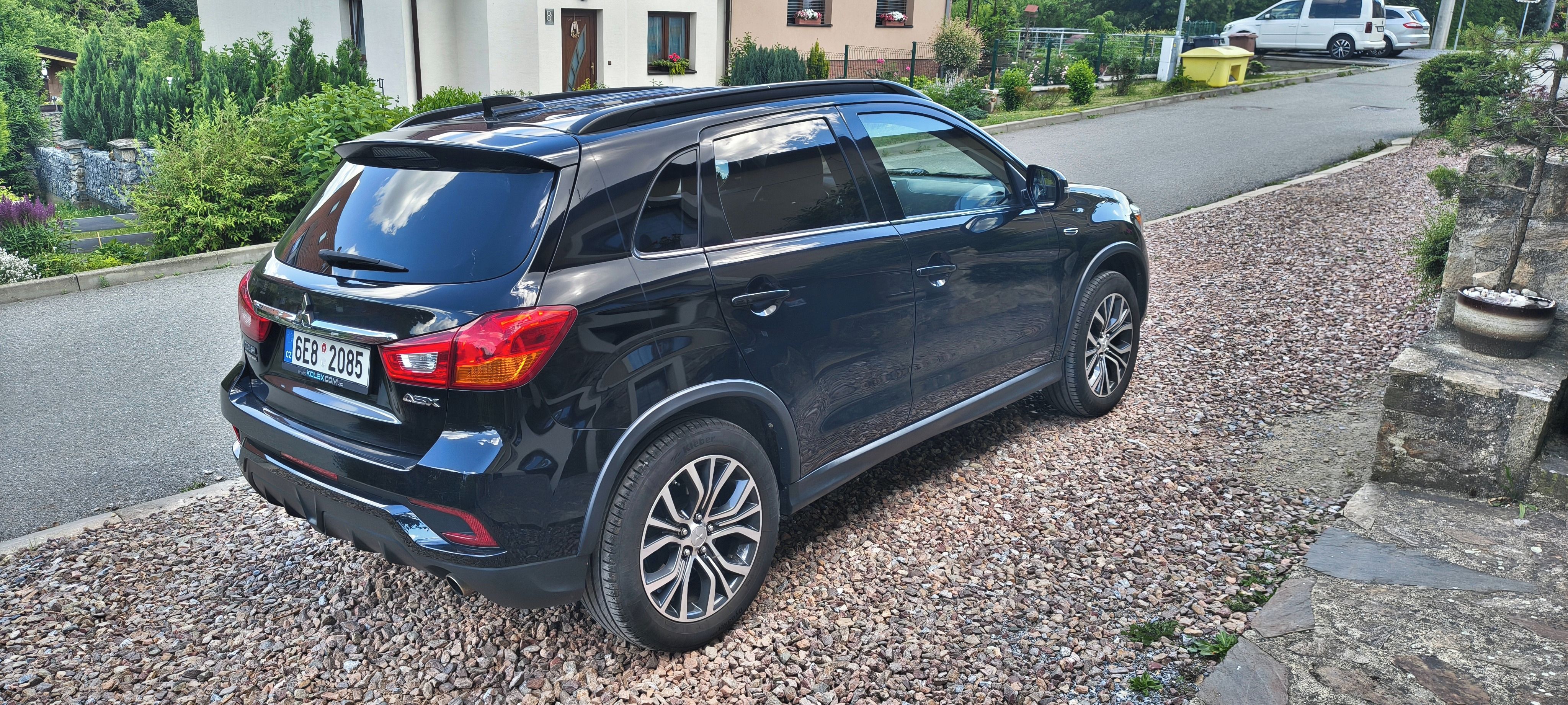 Mitsubishi ASX, 1.6 benzín, klima, kamera - fotka 5