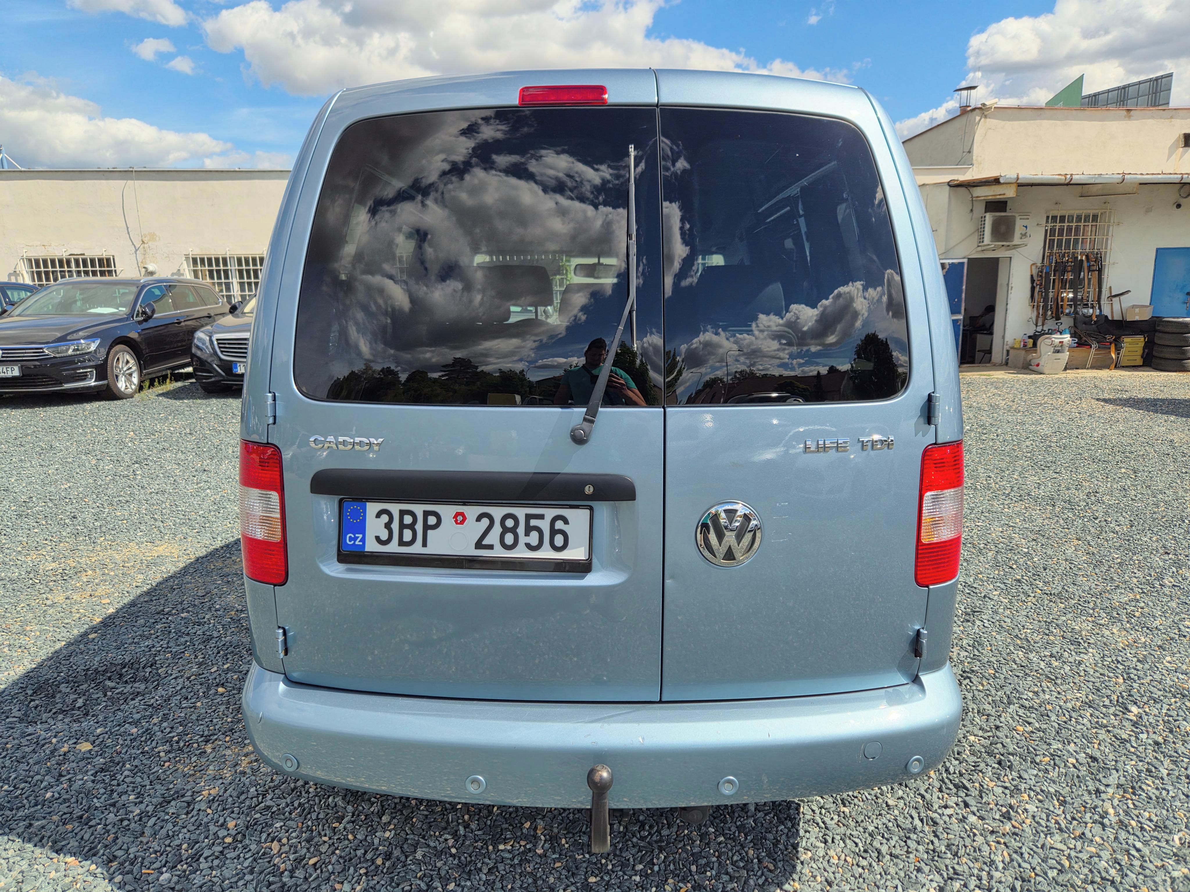 Volkswagen Caddy, LIFE 1.9TDI 77KW V TP 7MÍST - fotka 6