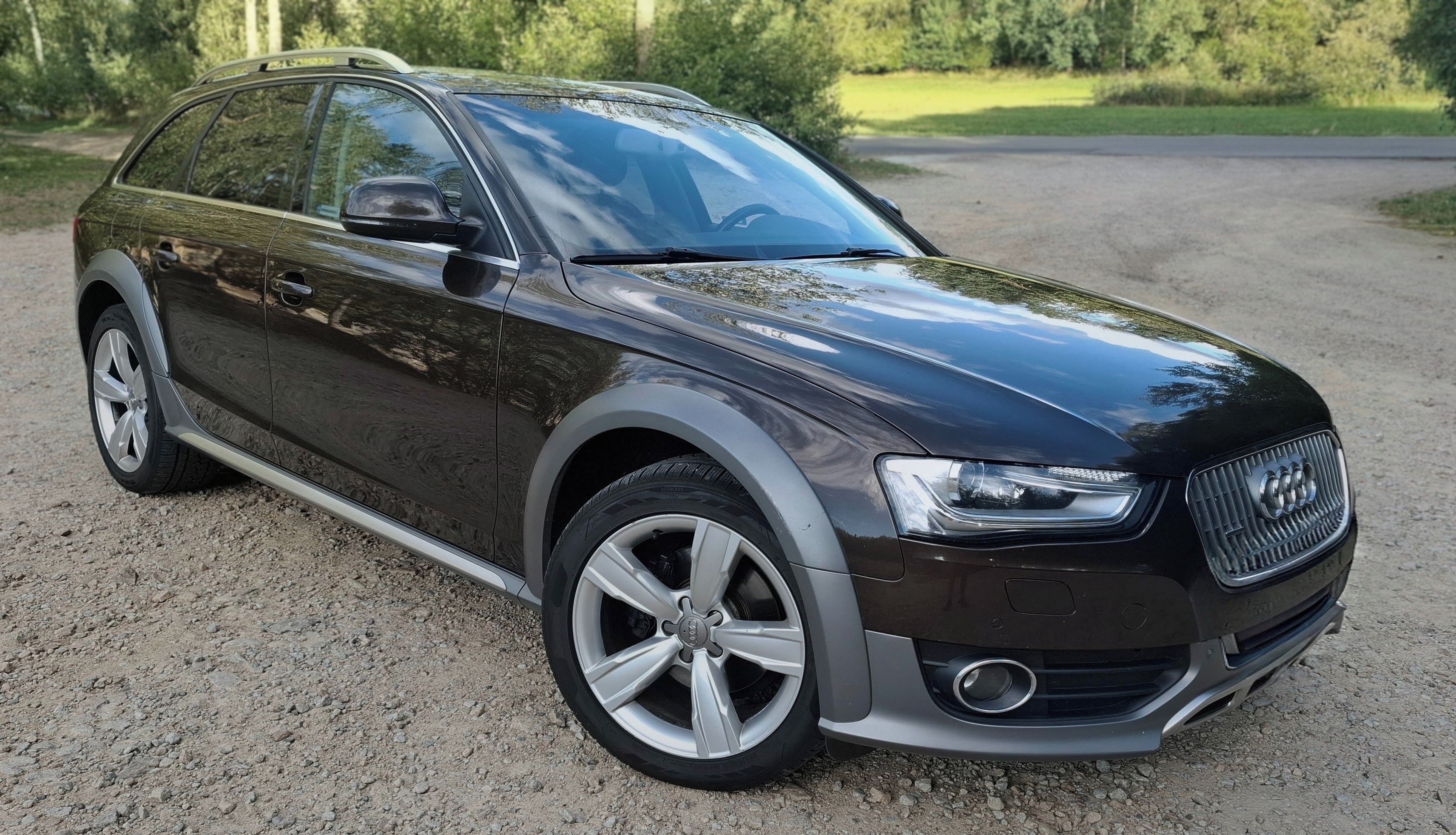 Audi A4 allroad, 2,0 TDi 130 kW 4x4 manuál ČR - fotka 6