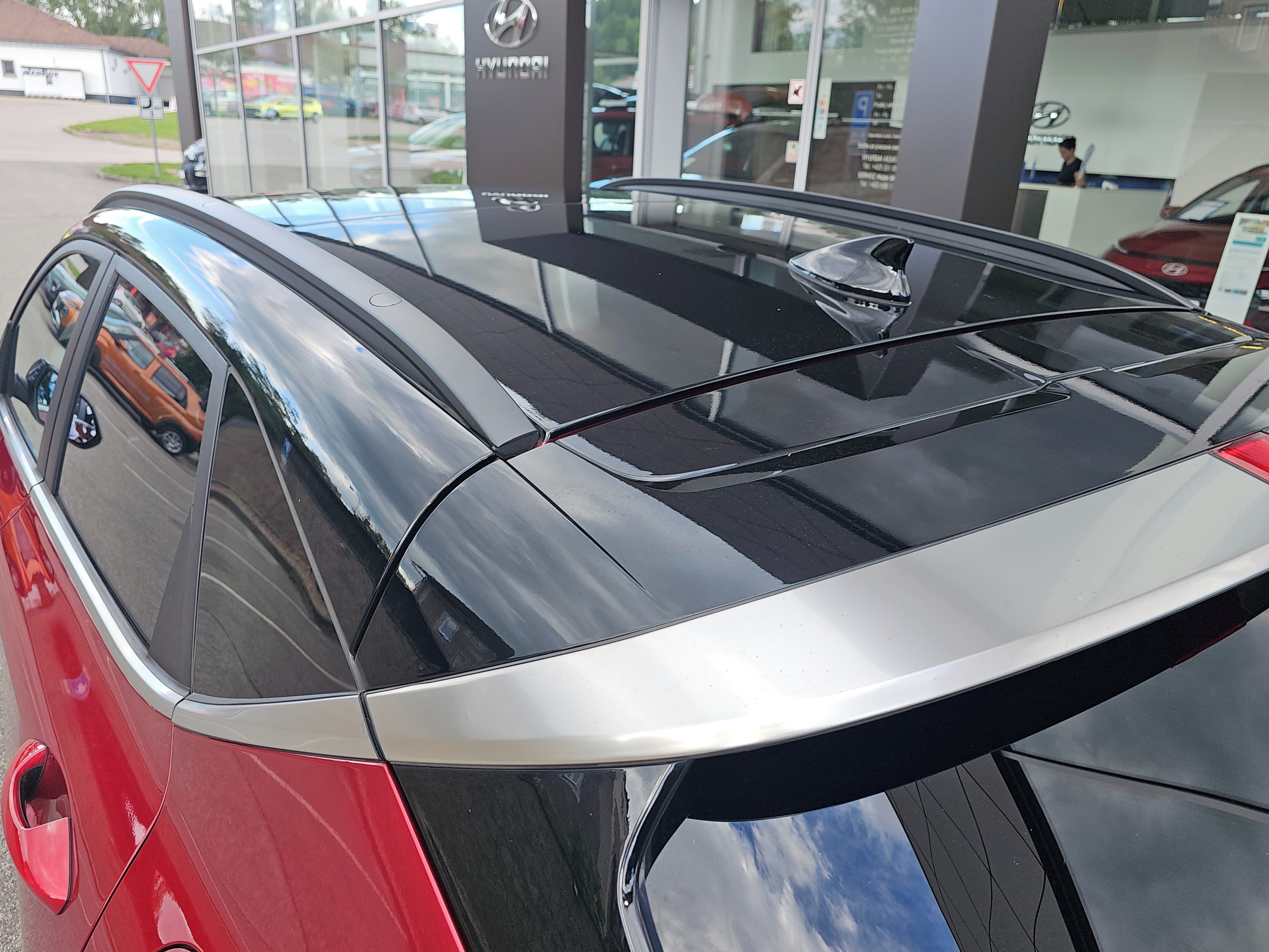Hyundai Kona, 1,6 TGDi 4x4 7DCT145kwPREM.PAN - fotka 5