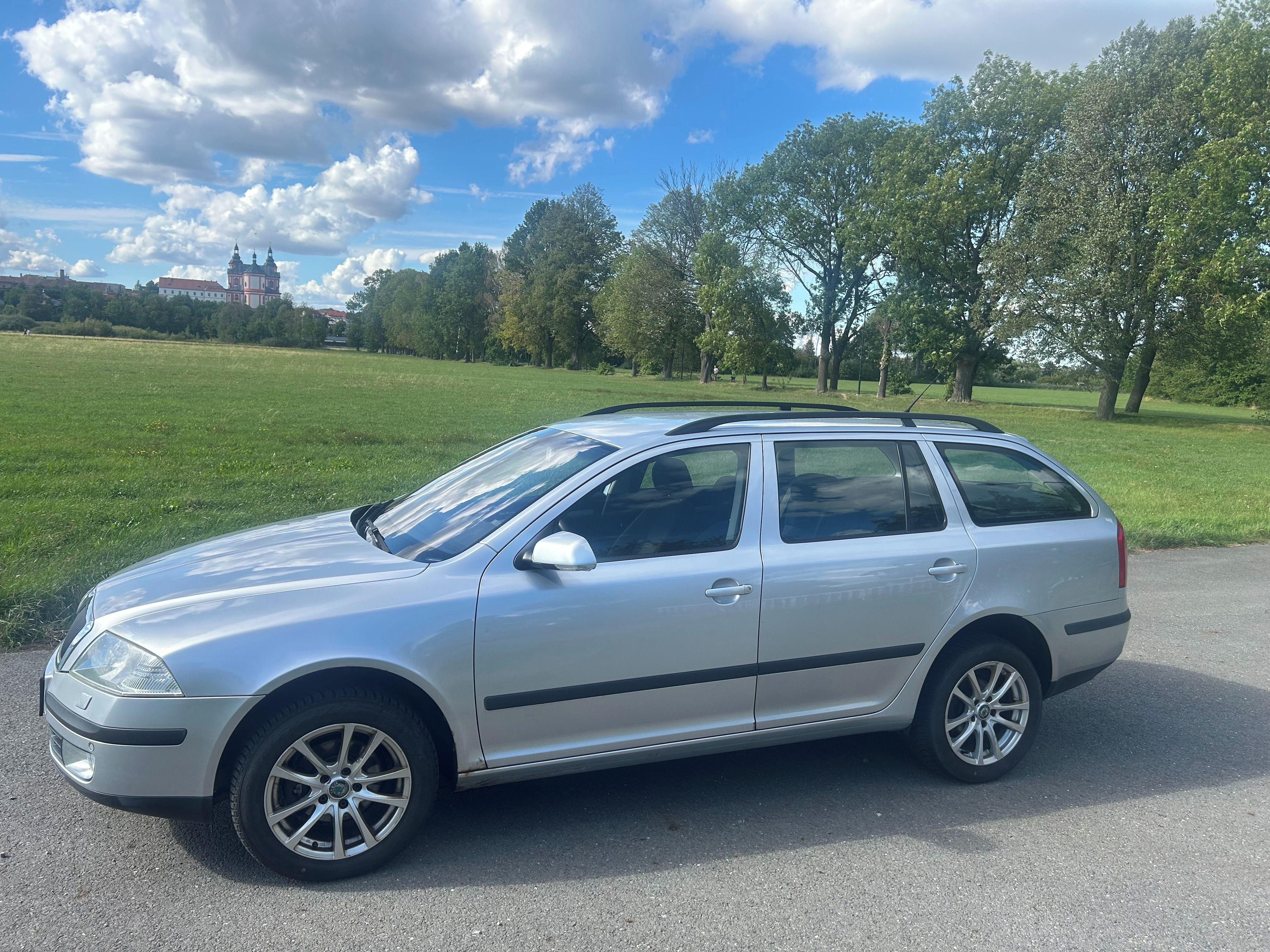 Škoda Octavia - fotka 2