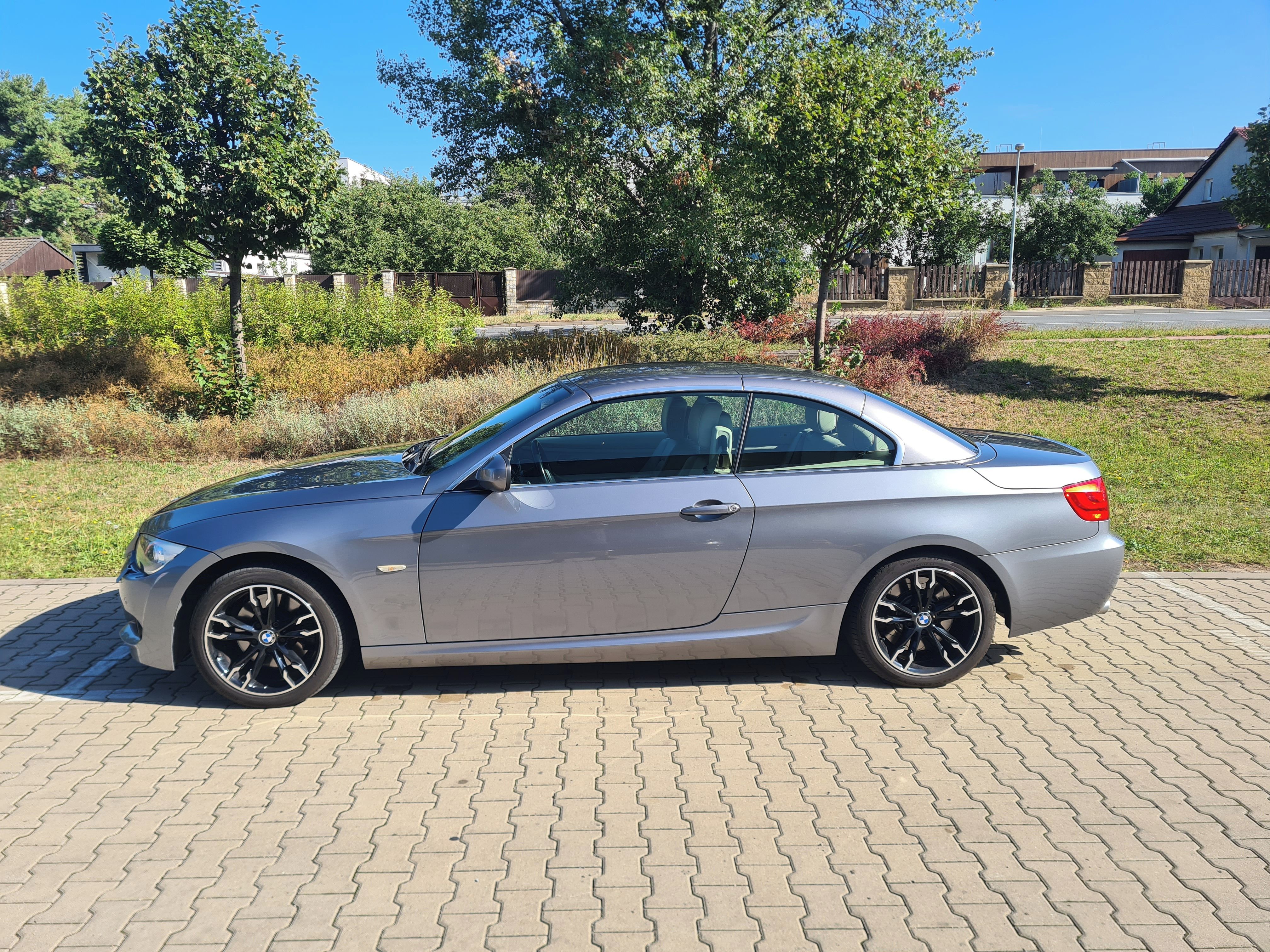 BMW Řada 3, Prodám BMW 330d Kabriolet - fotka 3