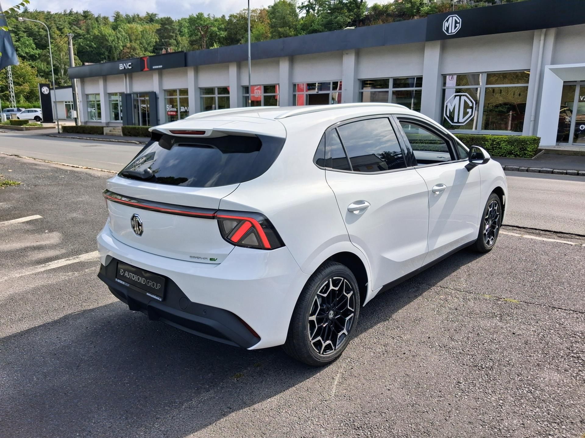 MG MG4, MG4 EV Urban EV 54kWh 118kW 1A - fotka 5