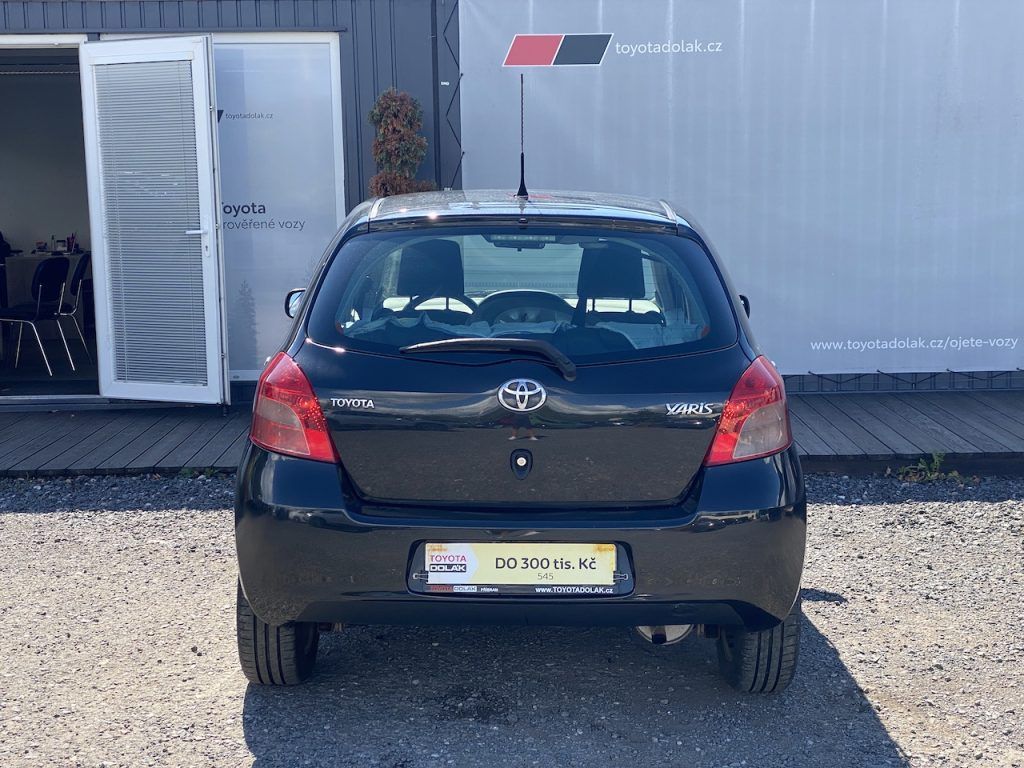 Toyota Yaris, 1.3i, ČR, TerraCool, 2x kola - fotka 6