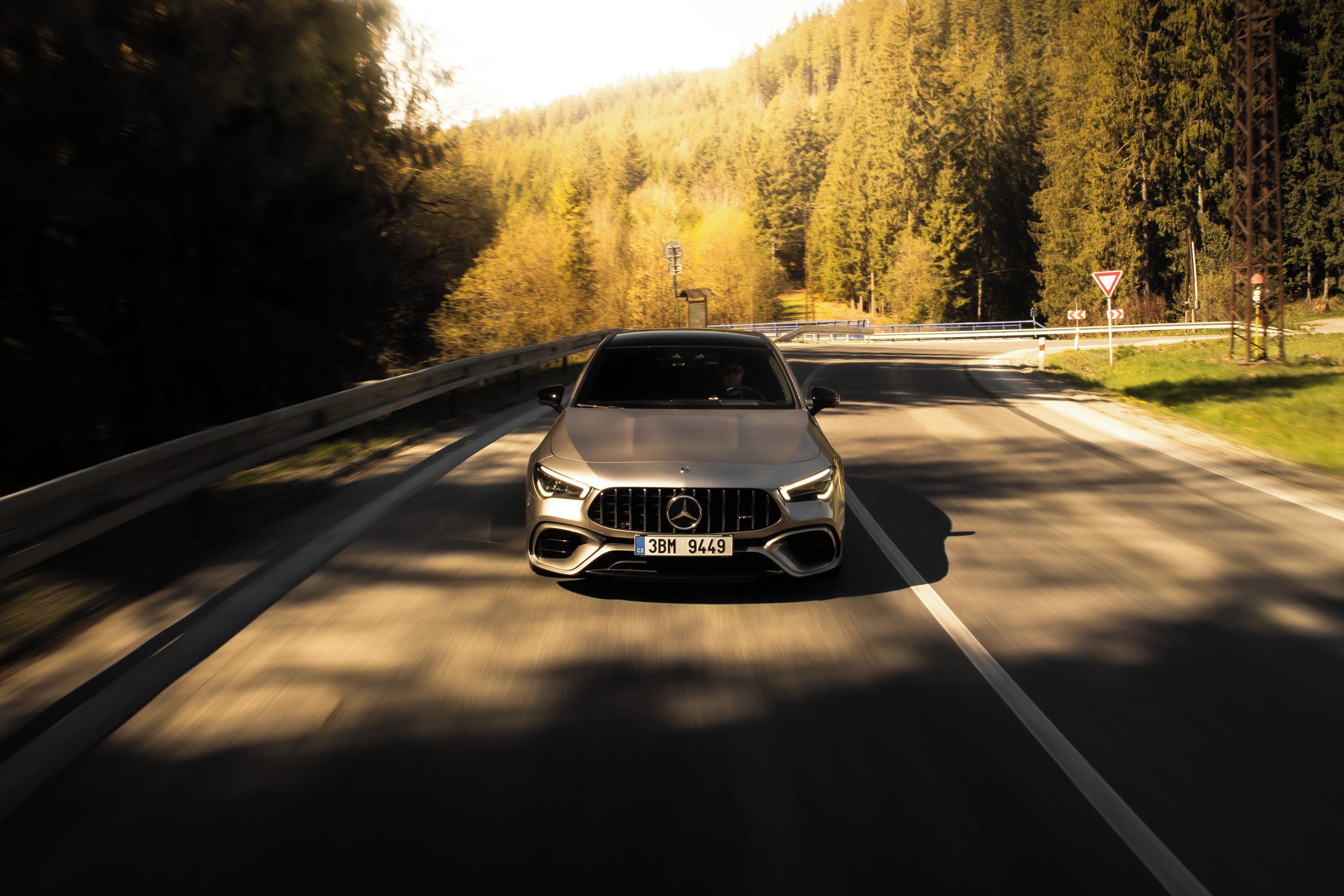 Mercedes-Benz CLA, CLA45S AMG - TOP STAV - fotka 2
