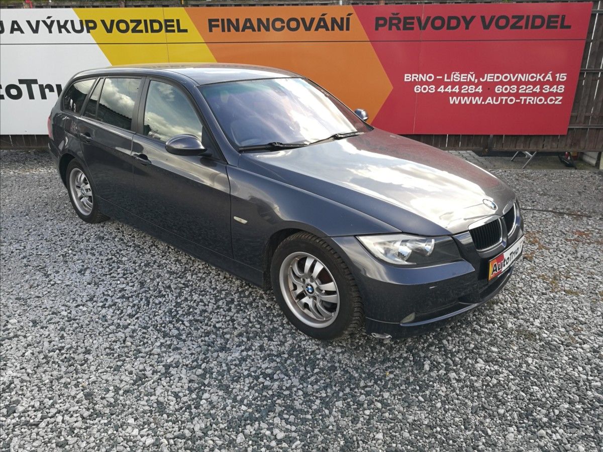 BMW Řada 3, 2,0 d 320d kombi - fotka 2