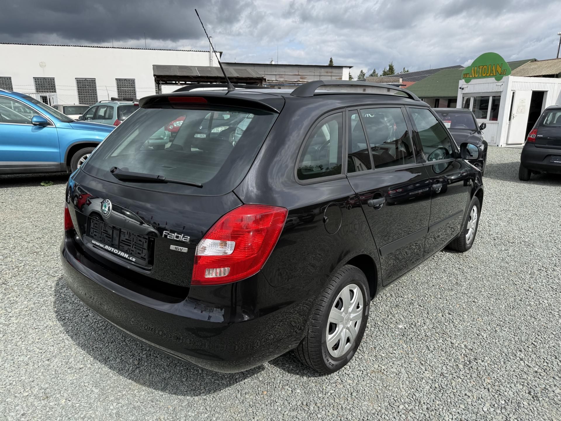 Škoda Fabia, 1.4i KOMBI KLIMA - fotka 6