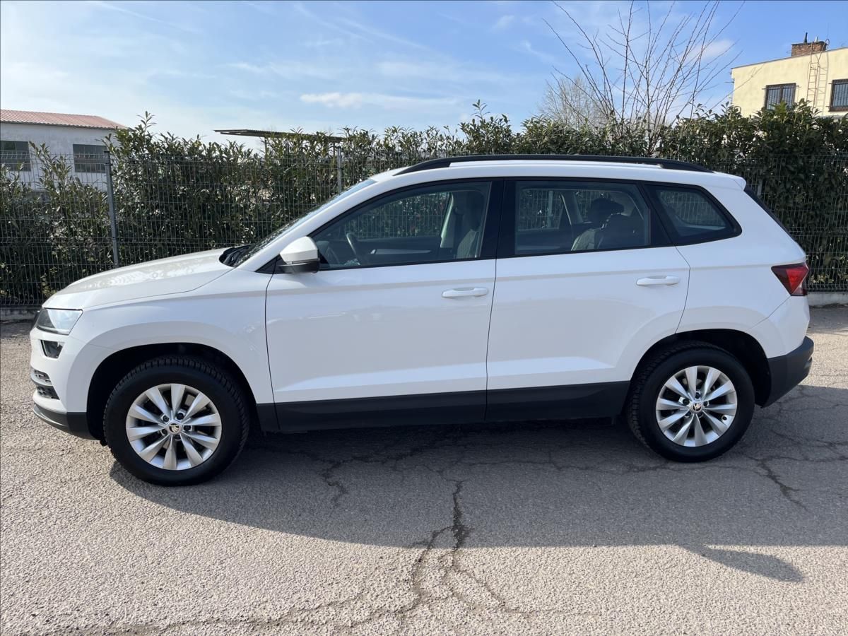 Škoda Karoq, 2,0 TDi 110 4x4 DSG TAŽNÉ -DPH - fotka 4