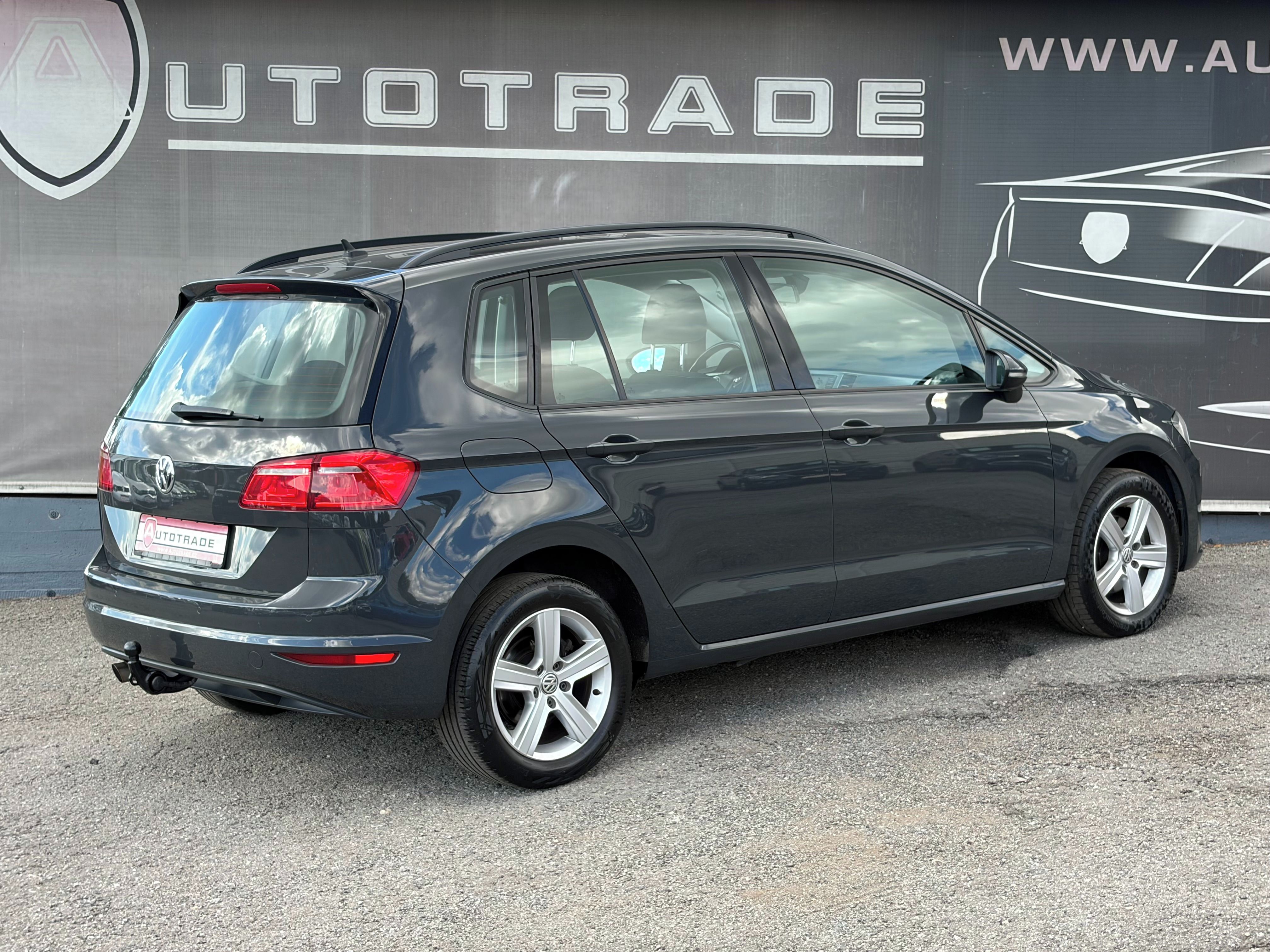 Volkswagen Golf Sportsvan, 1.6TDi 85kW, Plný Servis,Tažné - fotka 4