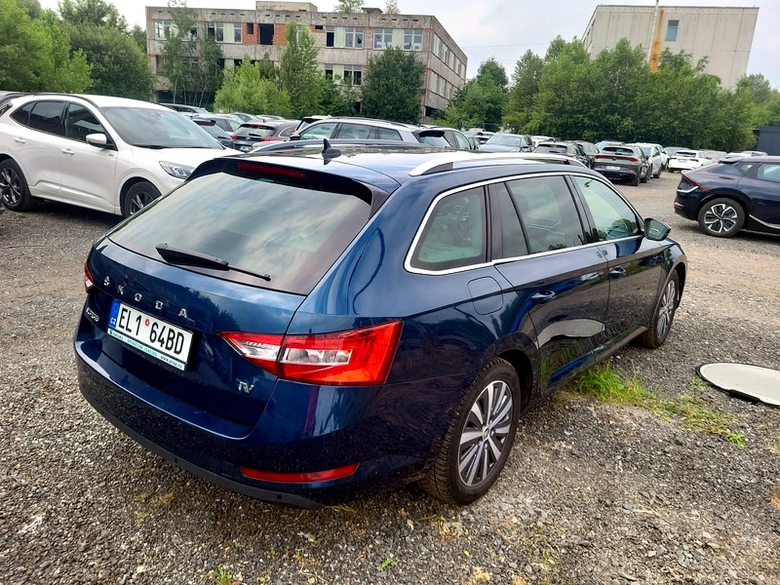 Škoda Superb, Combi Style 1,4 PHEV160 kW DSG - fotka 2