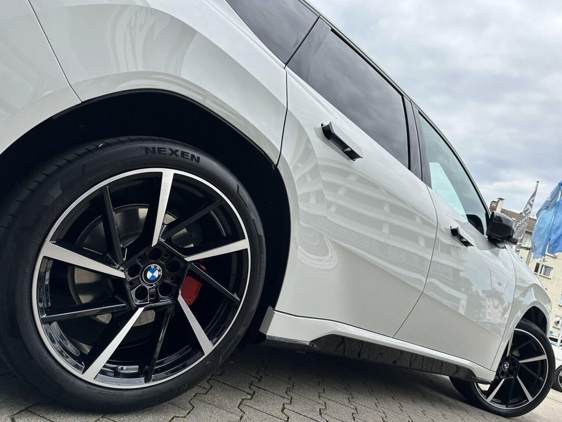 BMW iX3, 50 xDrive M-Sport Pro HuD H/K - fotka 3