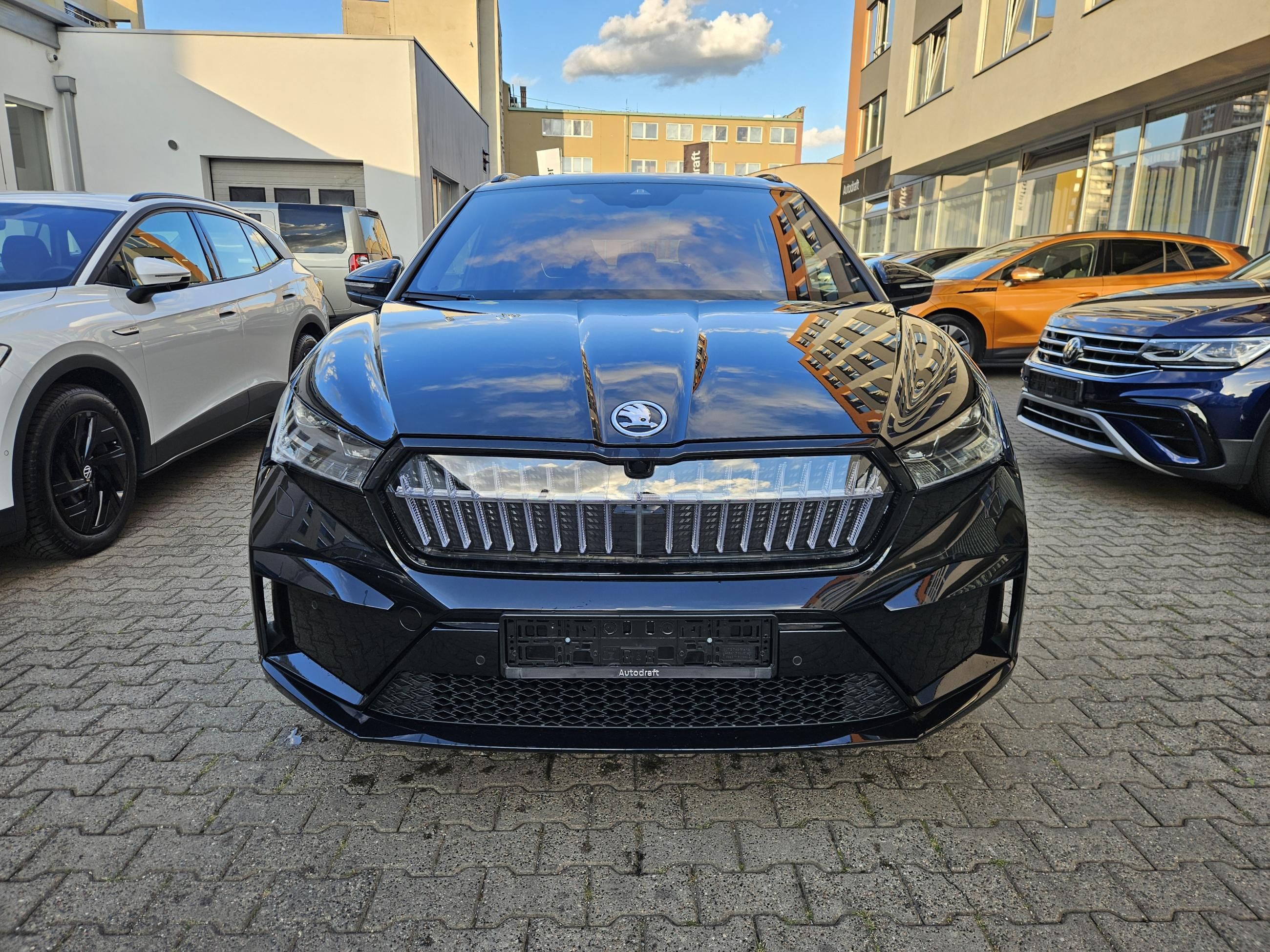 Škoda Enyaq iV, 80x Sportline 4×4 Tažné - fotka 2
