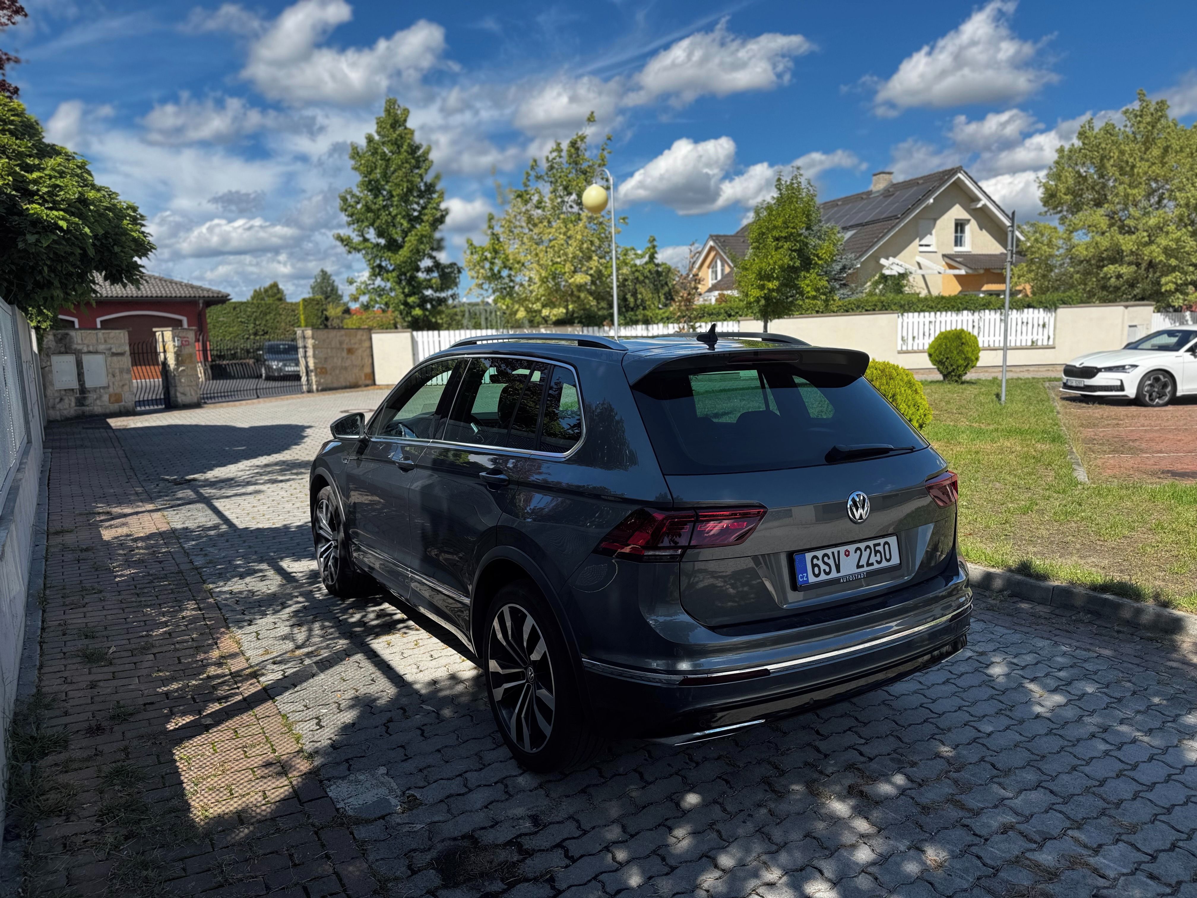 Volkswagen Tiguan, 2.0 TSI 169kw, R-line, Webasto - fotka 5