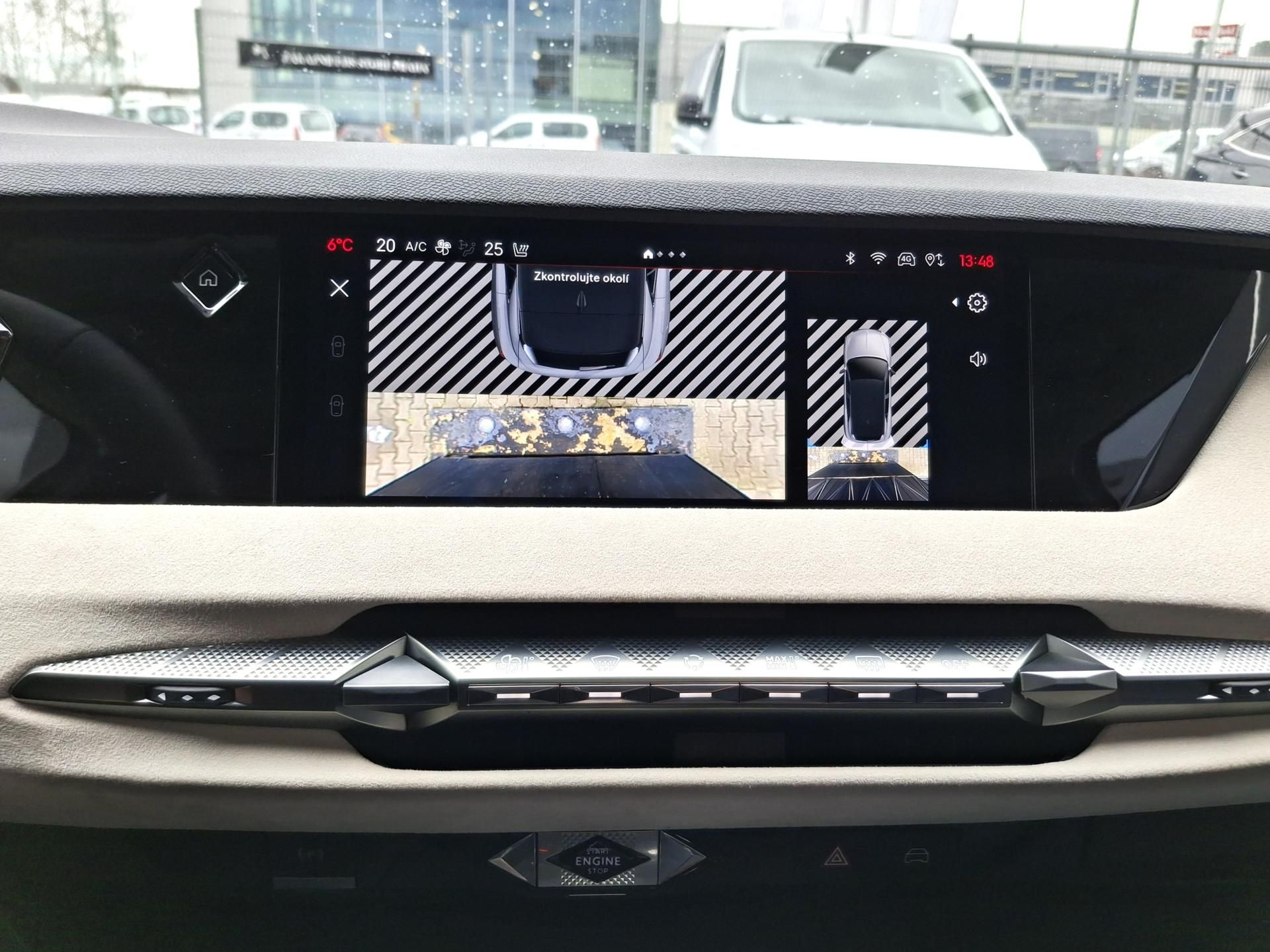 DS 4, N°4 JULES VERNE HYBRID 145 - fotka 4