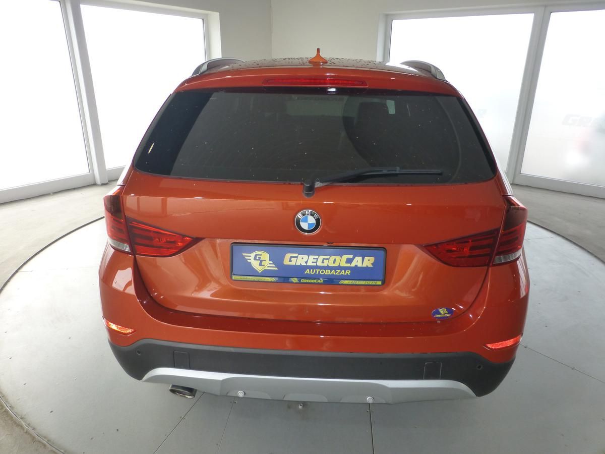 BMW X1, 2,0D*XDRIVE*PARK.KAM*VYHŘ.SED* - fotka 6