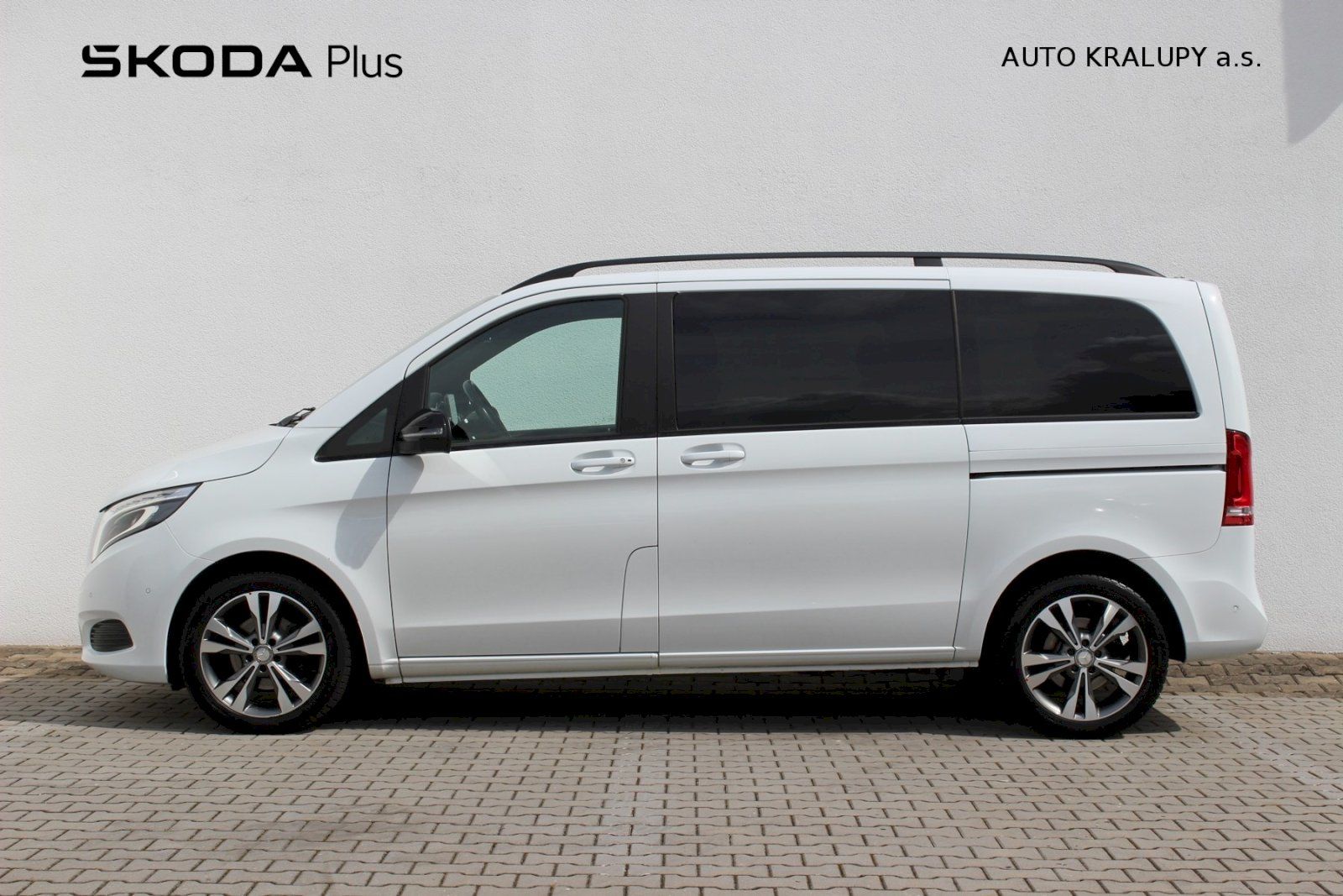 Mercedes-Benz Třídy V, 220D/120 kW L Exlusive - fotka 3