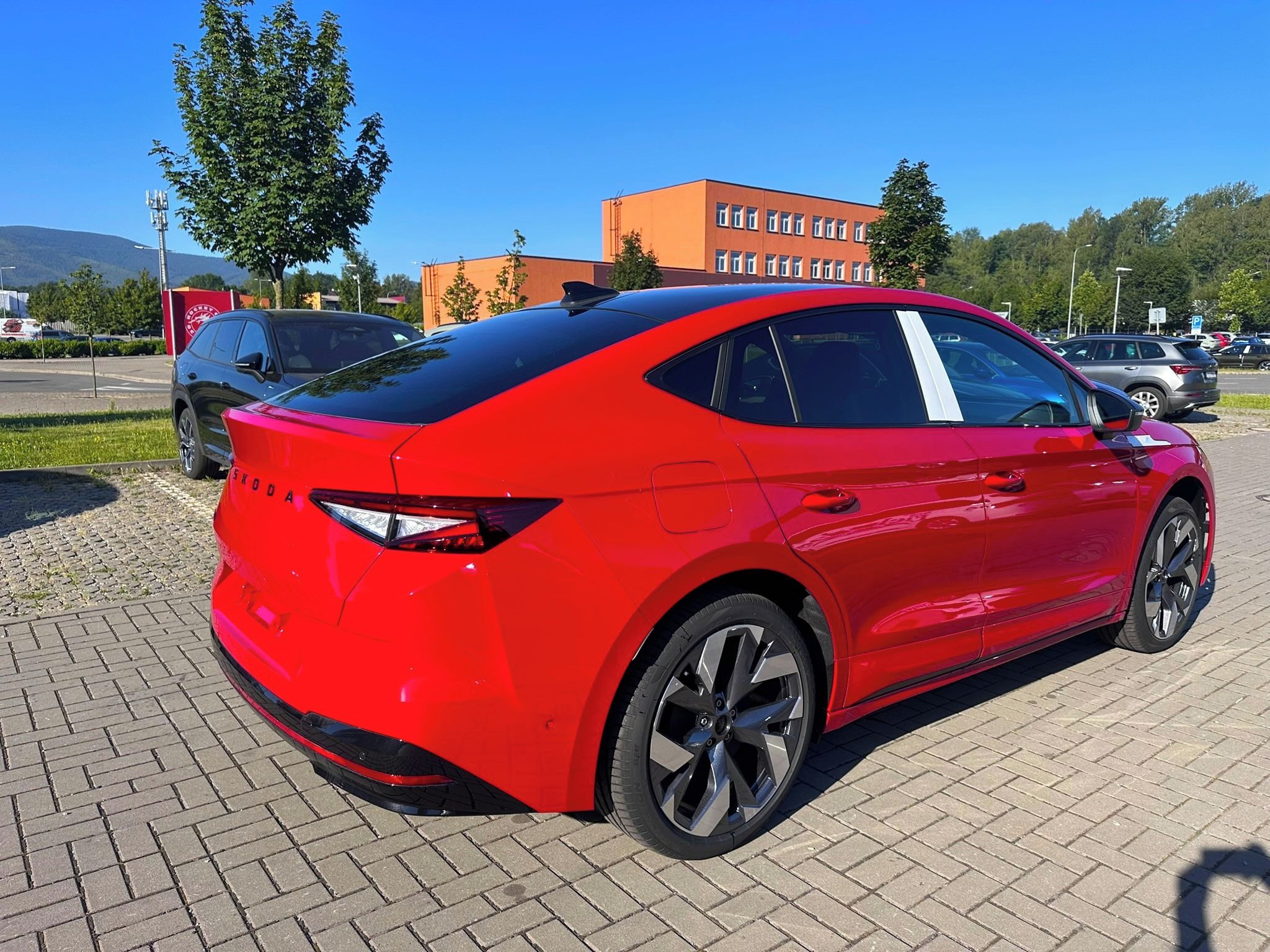 Škoda Enyaq Coupé, VRS, 4x4,250 kW, 82kWh,SKLADEM - fotka 5