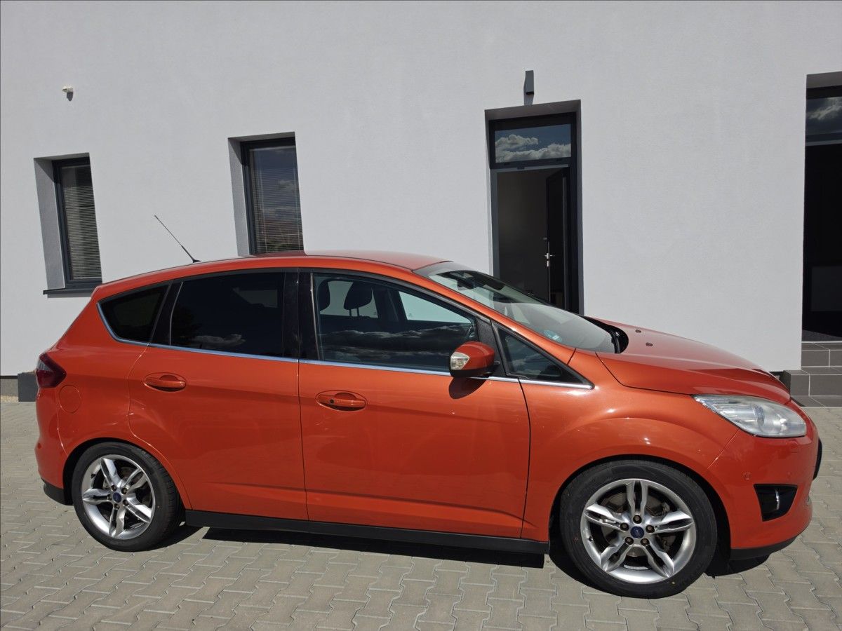 Ford C-MAX, 1,6 1 110KW Titanium - fotka 5