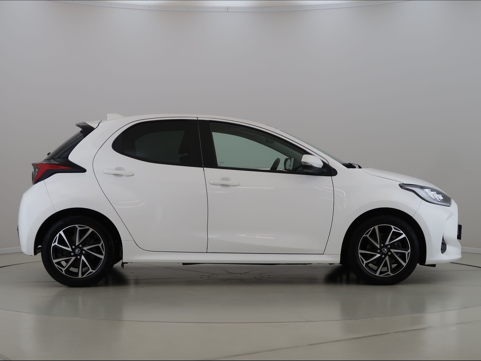 Toyota Yaris, 1.5Hybrid,CZ,Comfort - fotka 4