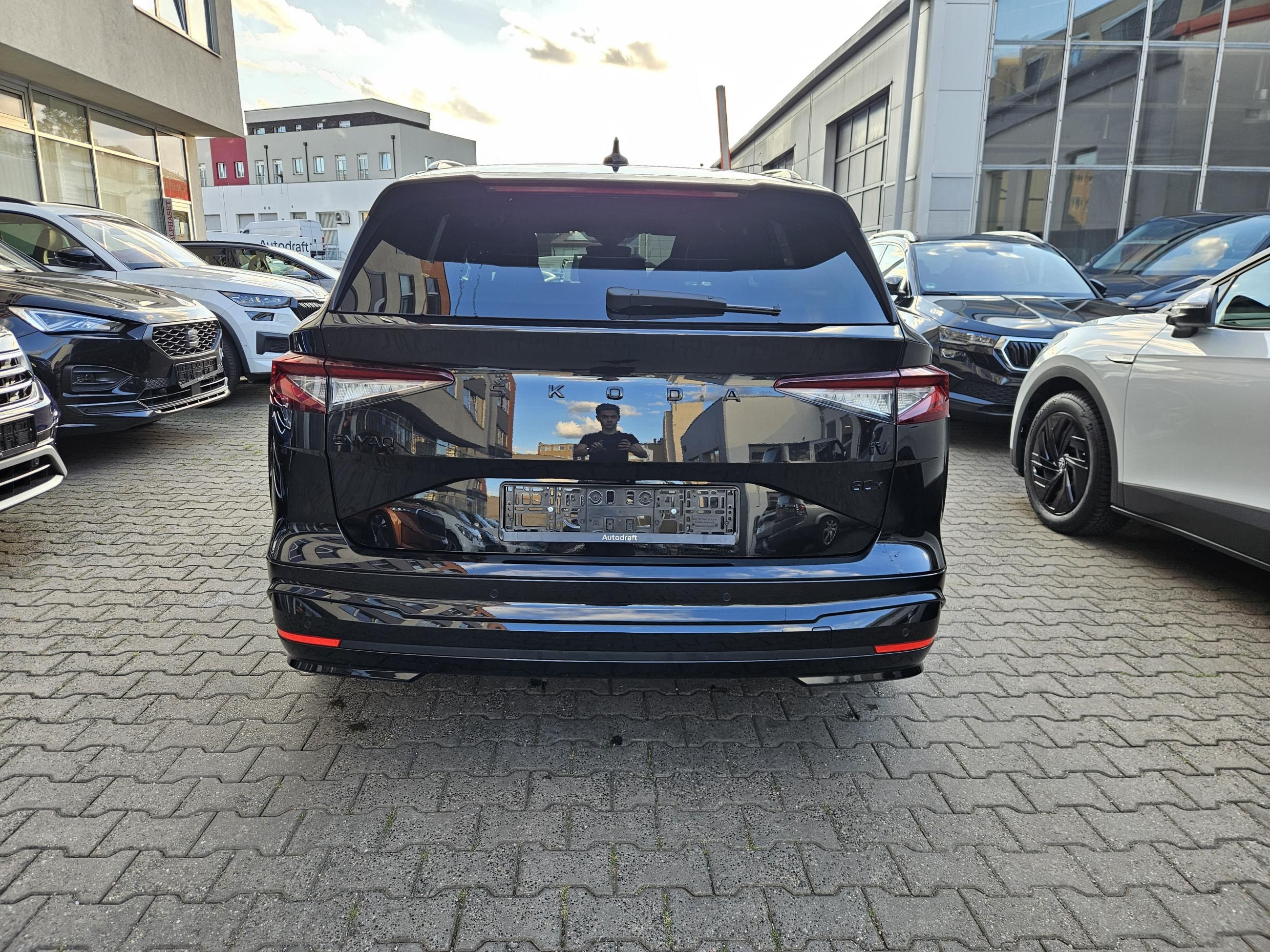 Škoda Enyaq iV, 80x Sportline 4×4 Tažné - fotka 6