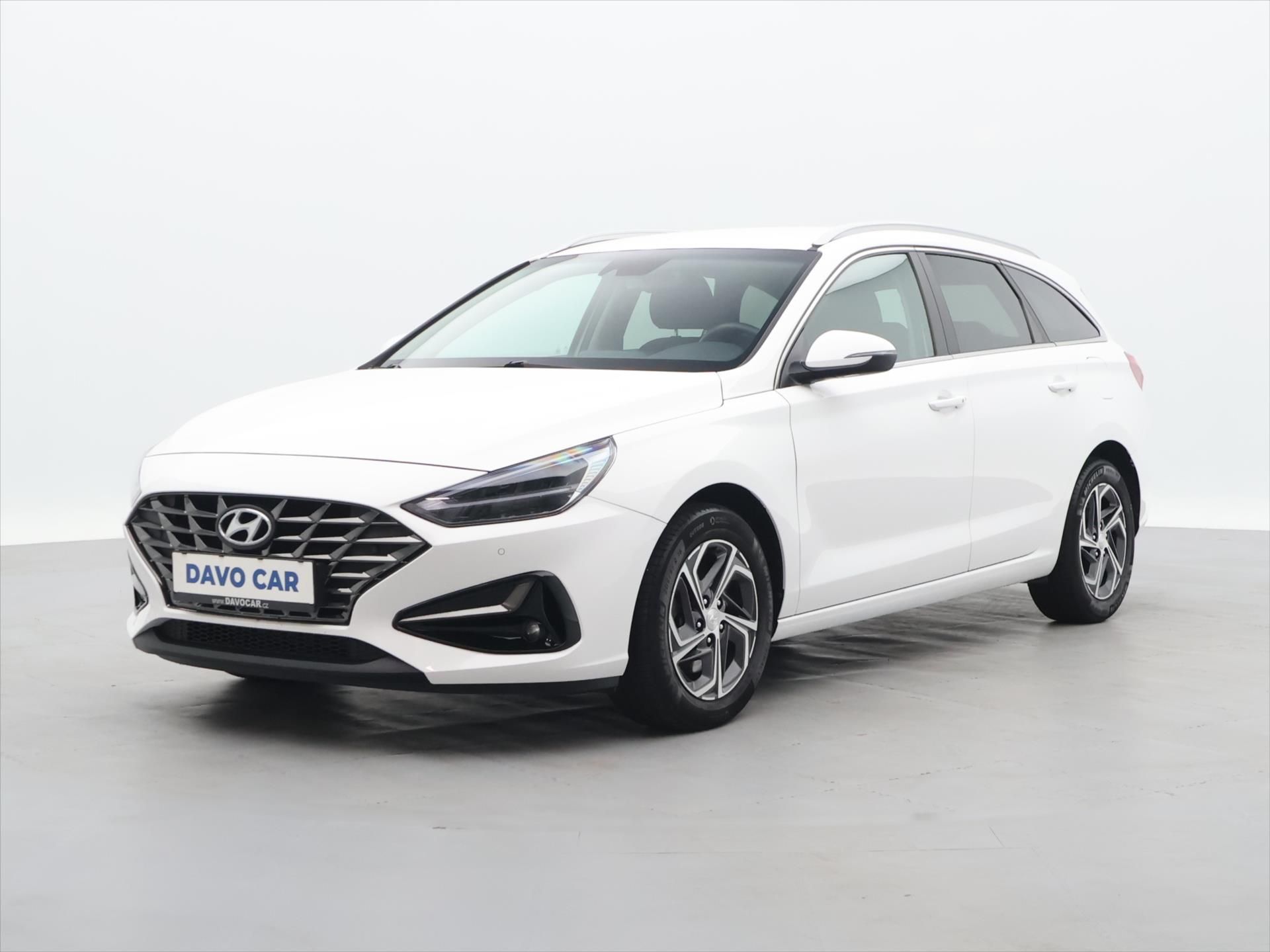 Hyundai i30, 1.0 T-Gdi 88kw Smart CZ DPH - fotka 3