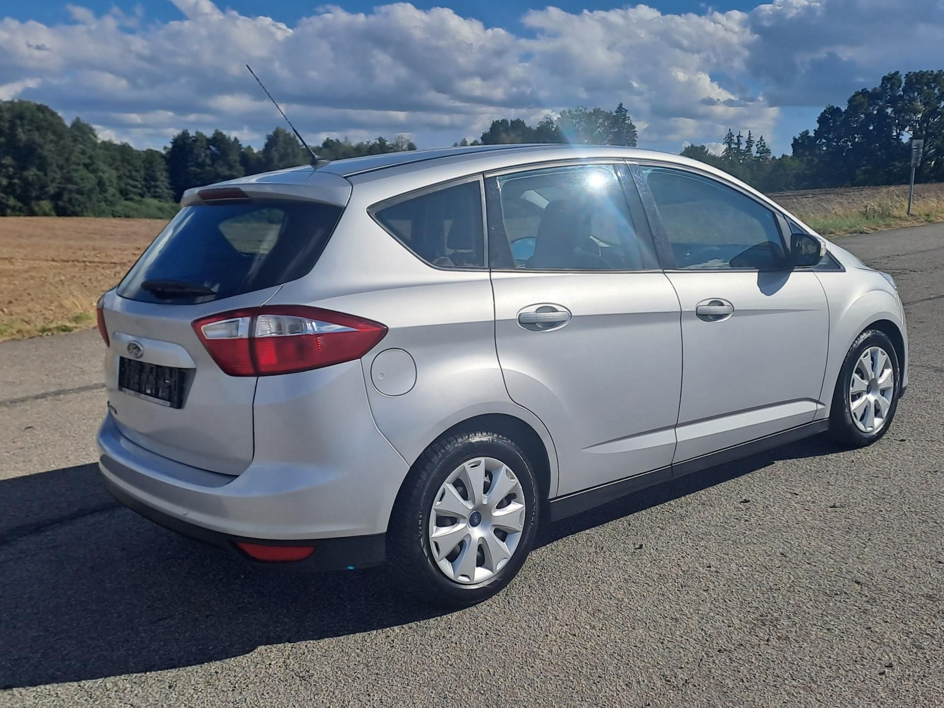 Ford C-MAX, 1.6 77 KW, SERVISKA,PĚKNÝ STAV - fotka 5