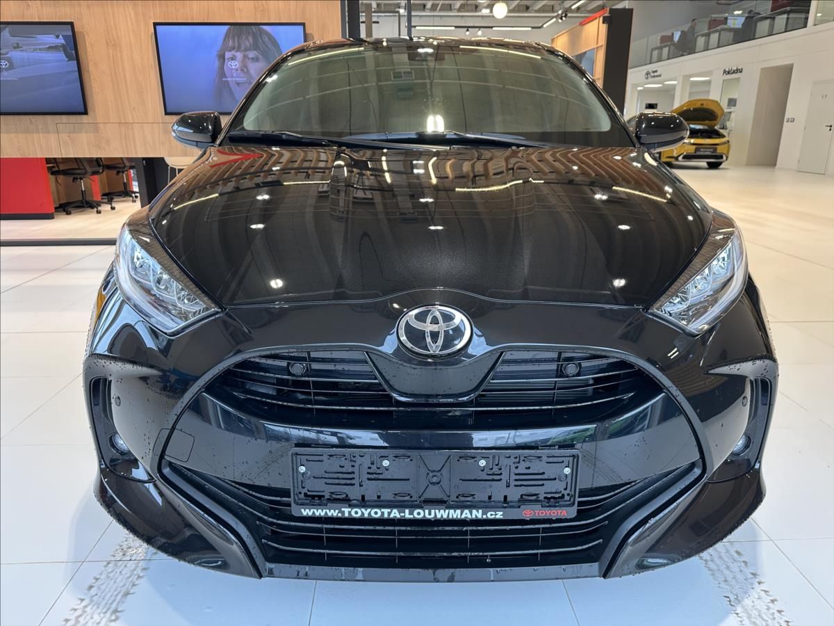 Toyota Yaris, 1,5   Style HEV 116 CVT - fotka 2