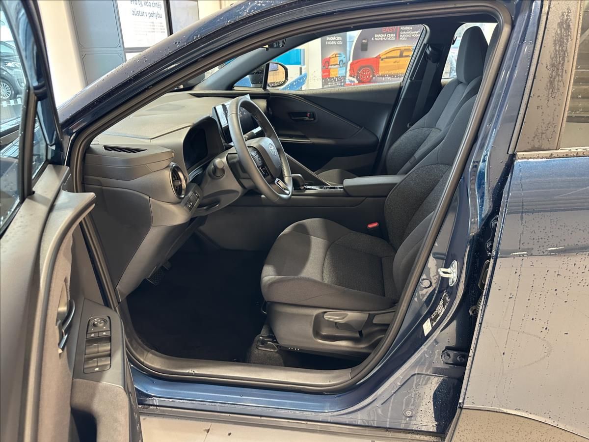 Toyota C-HR, 1,8   Comfort HEV CVT - fotka 5